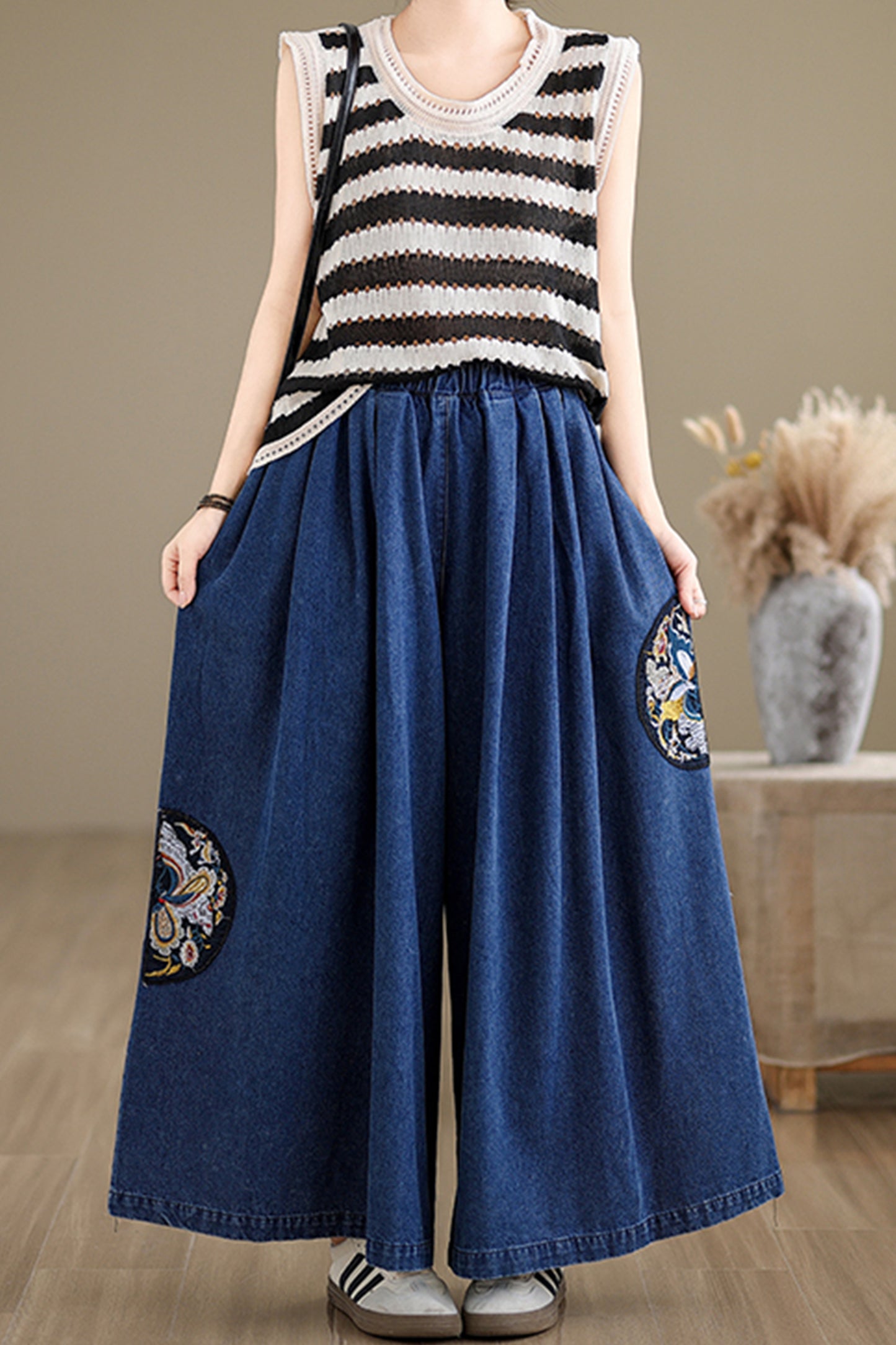 Women's Loose Elastic Waist Wide Embroidery Leg Denim Pants