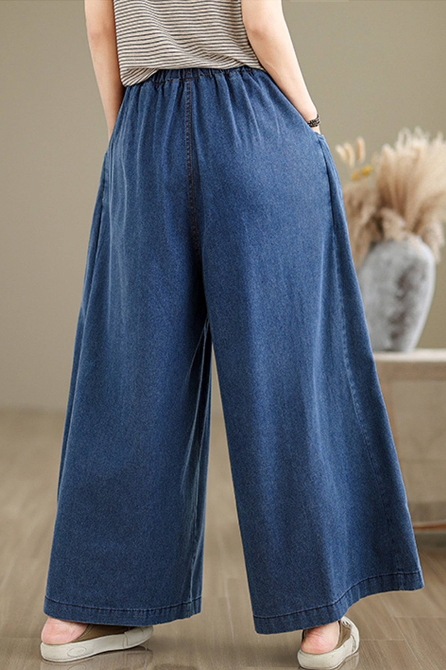 Women's Loose Elastic Waist Wide Leg Denim Pants With Double Pockets