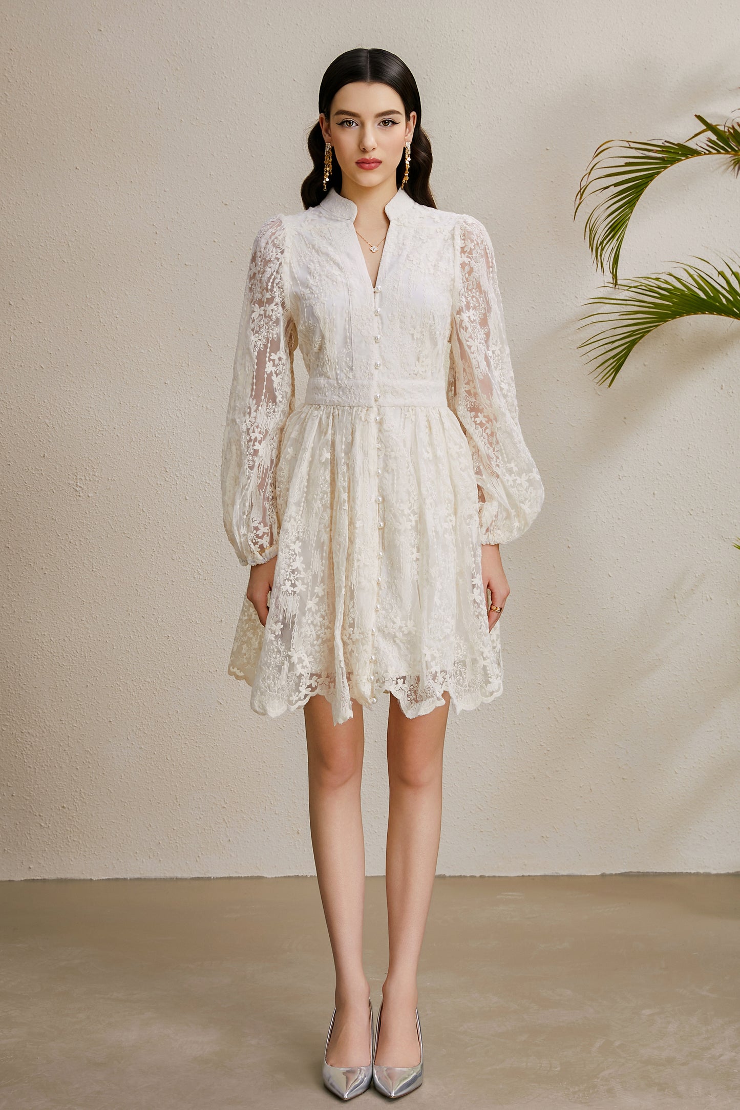 Women's V-Neck Lace Lantern Sleeve Pleated Mini Dress