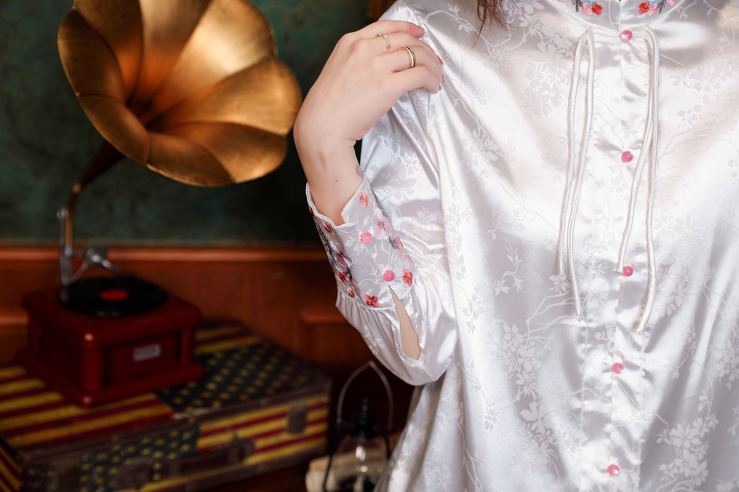 Women's Chinese Style Silk Satin Jacquard  Shirt - LAI MENG FIVE CATS