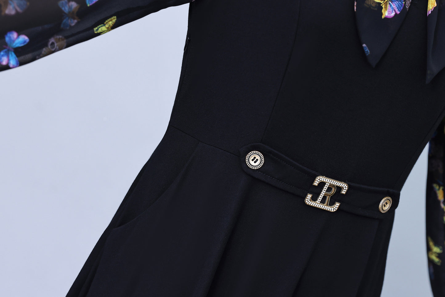 Women's Elegant Tie Neck Long Sleeve Black Dress