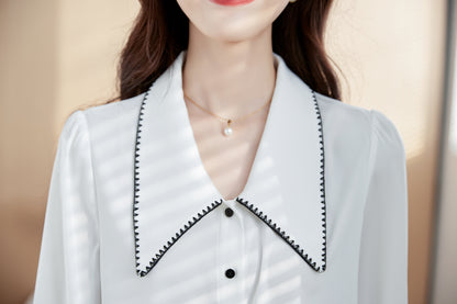 Women's Contrast Collar V Neck Lantern Sleeve Blouse
