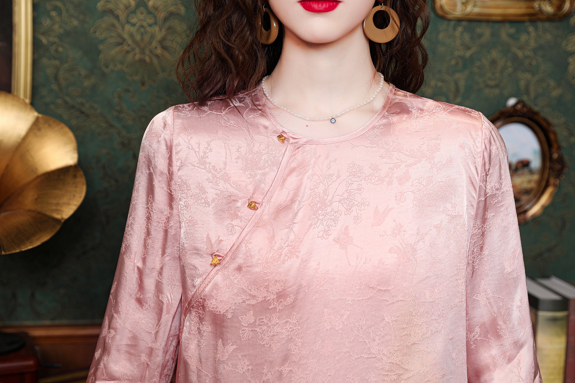 Women's Round Neck Jacquard Embroidery Blouses - LAI MENG FIVE CATS