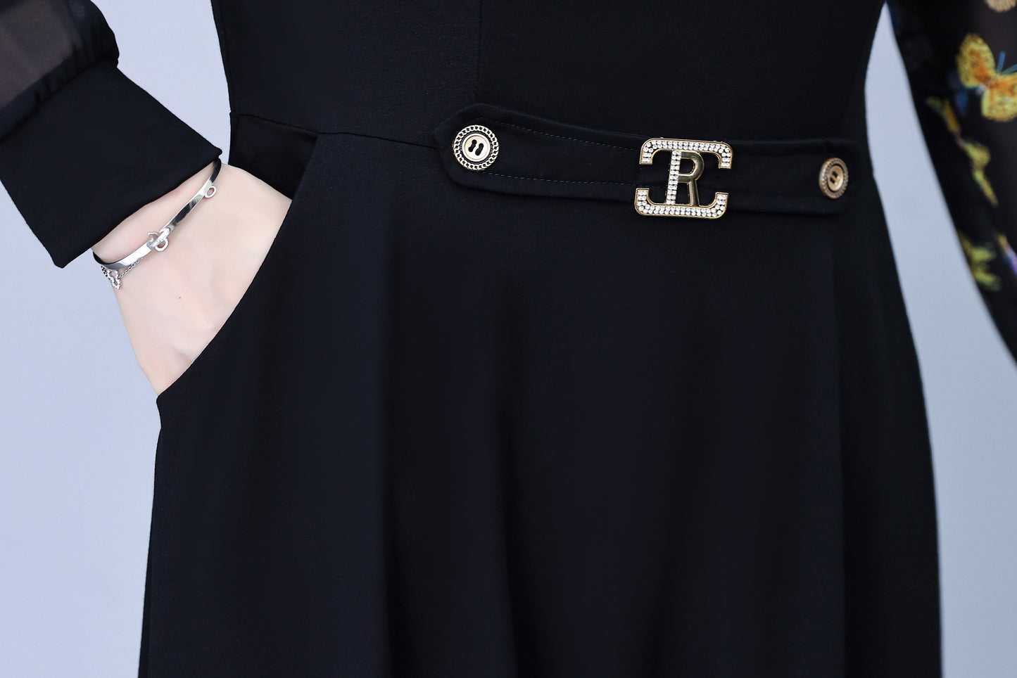 Women's Elegant Tie Neck Long Sleeve Black Dress