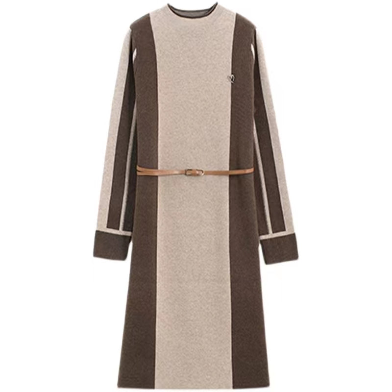 Elegant Two-Tone Knit Midi Dress – Timeless Autumn/Winter Style