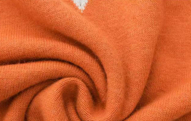 Chic Contrast Collar Knit Sweater - Elegant V-Neck Pullover