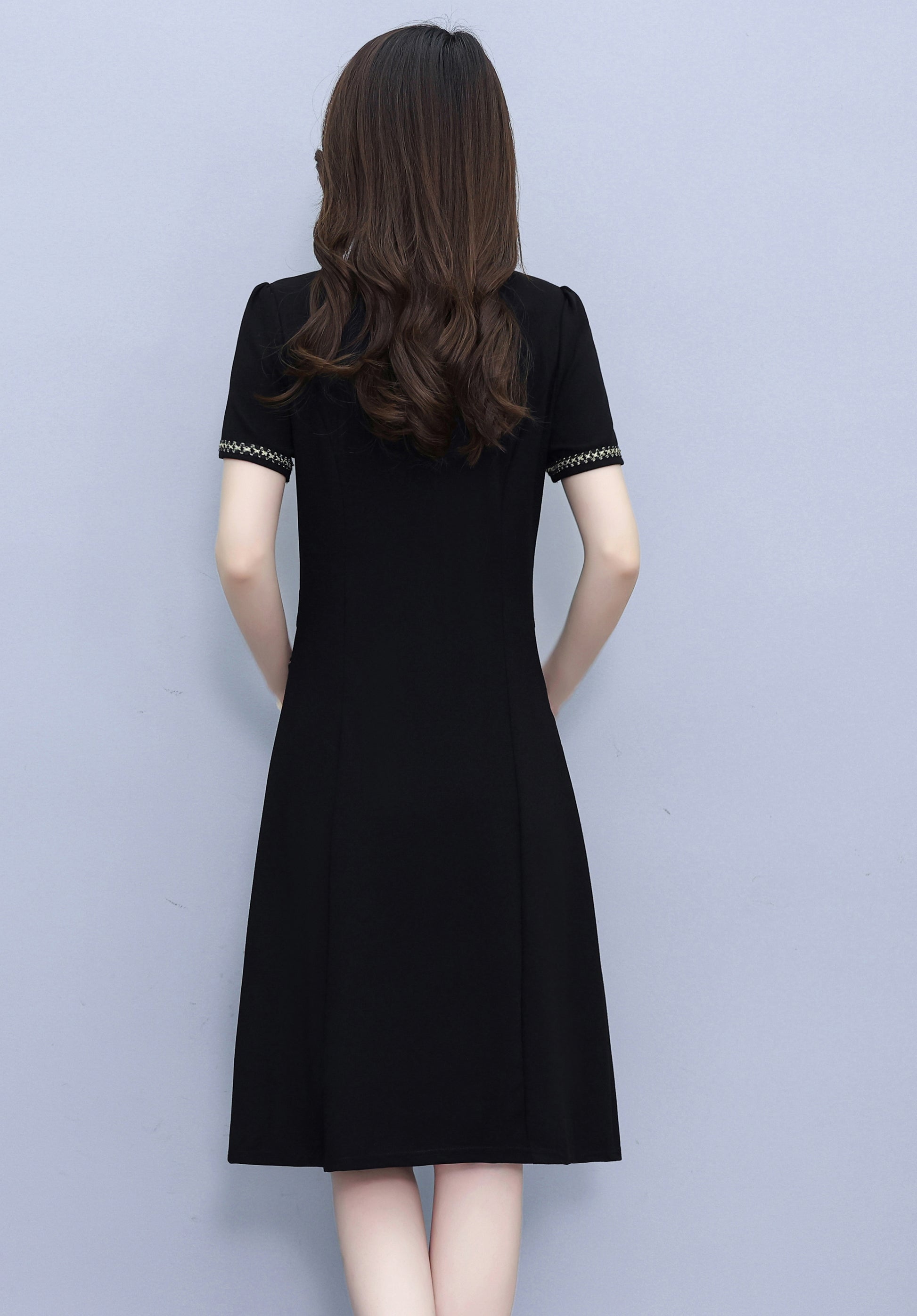 Elegant Black Midi Dress with Gold Details LAI MENG FIVE CATS Elegant Black Midi Dress with Gold Details LAI MENG FIVE CATS