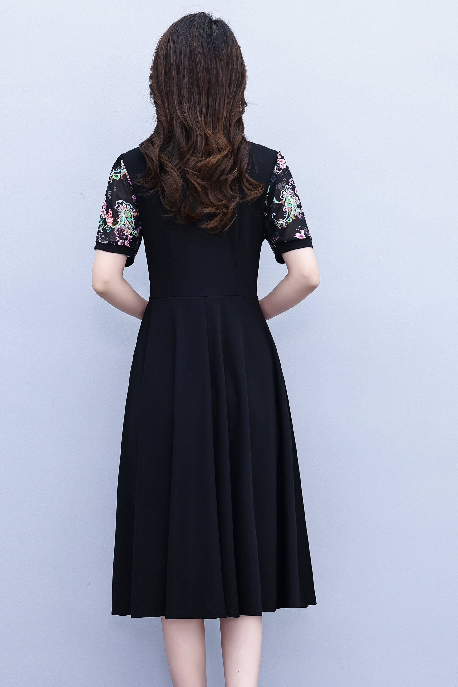 Elegant Floral Sleeve A-Line Midi Dress LAI MENG FIVE CATS Elegant Floral Sleeve A-Line Midi Dress LAI MENG FIVE CATS