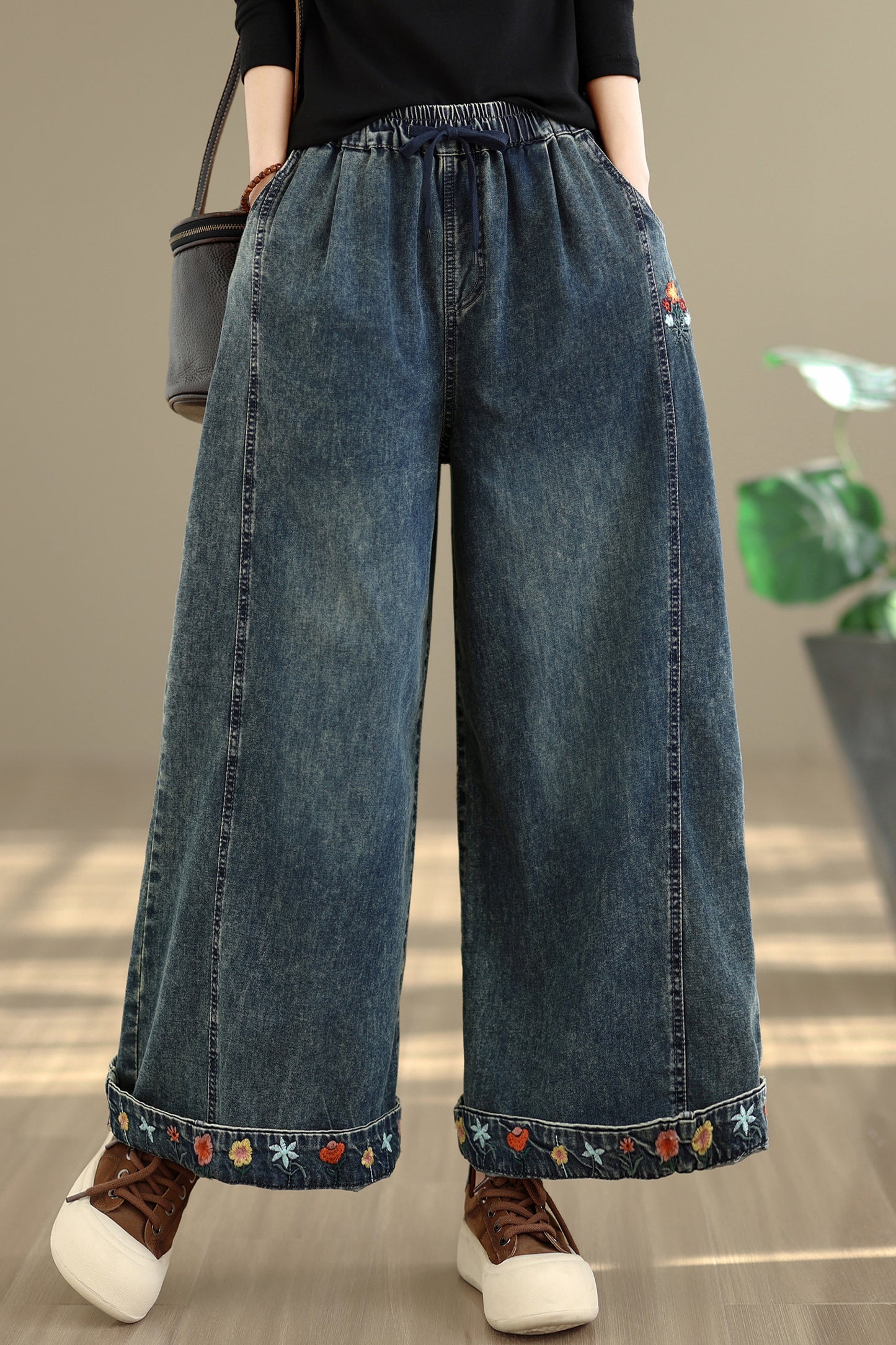 26-Women's Denim Wide Leg Baggy Elastic Waist  Jeans