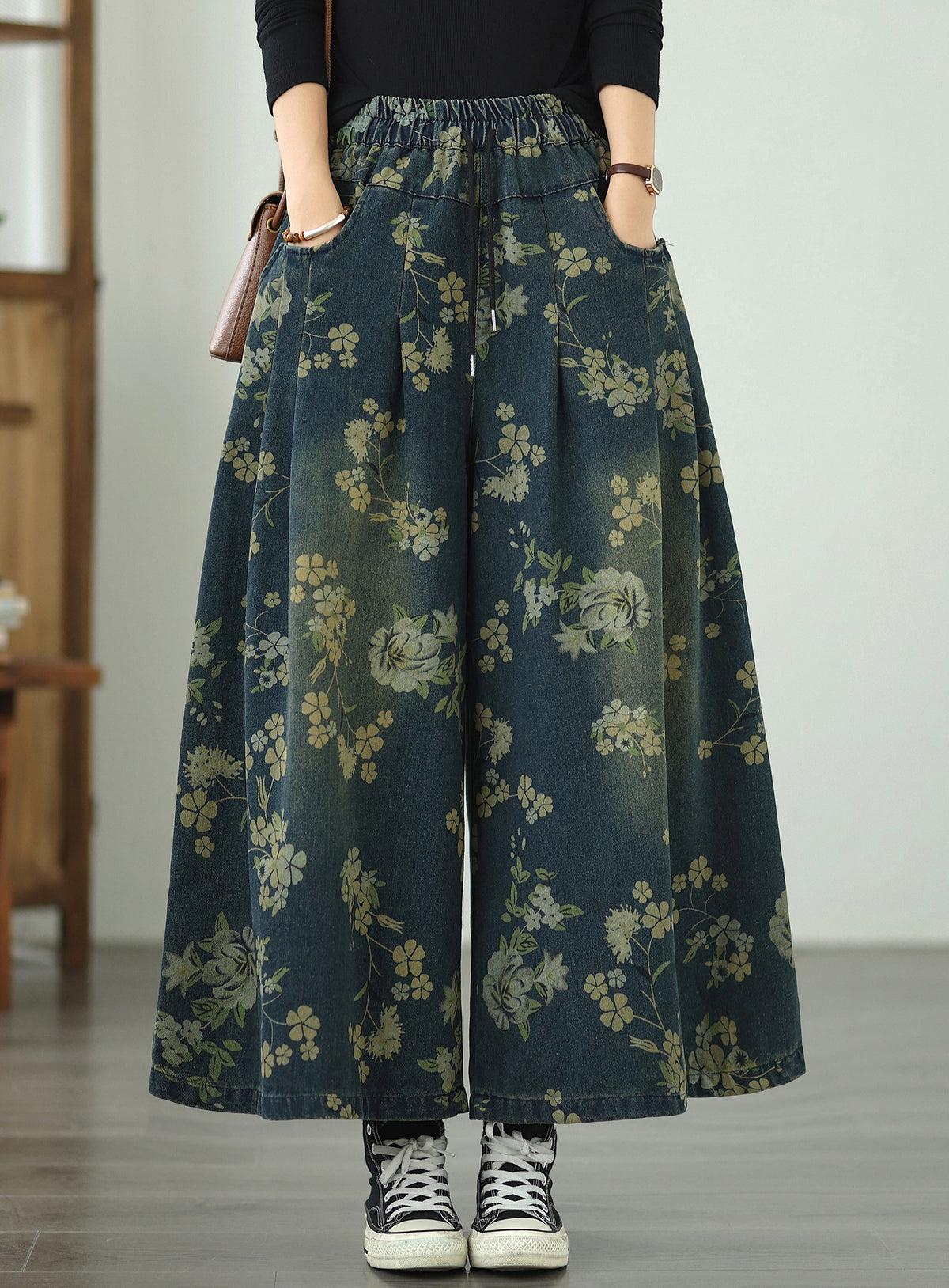 27446 Floral Wide Leg Drawstring Jeans Outfit Ideas
