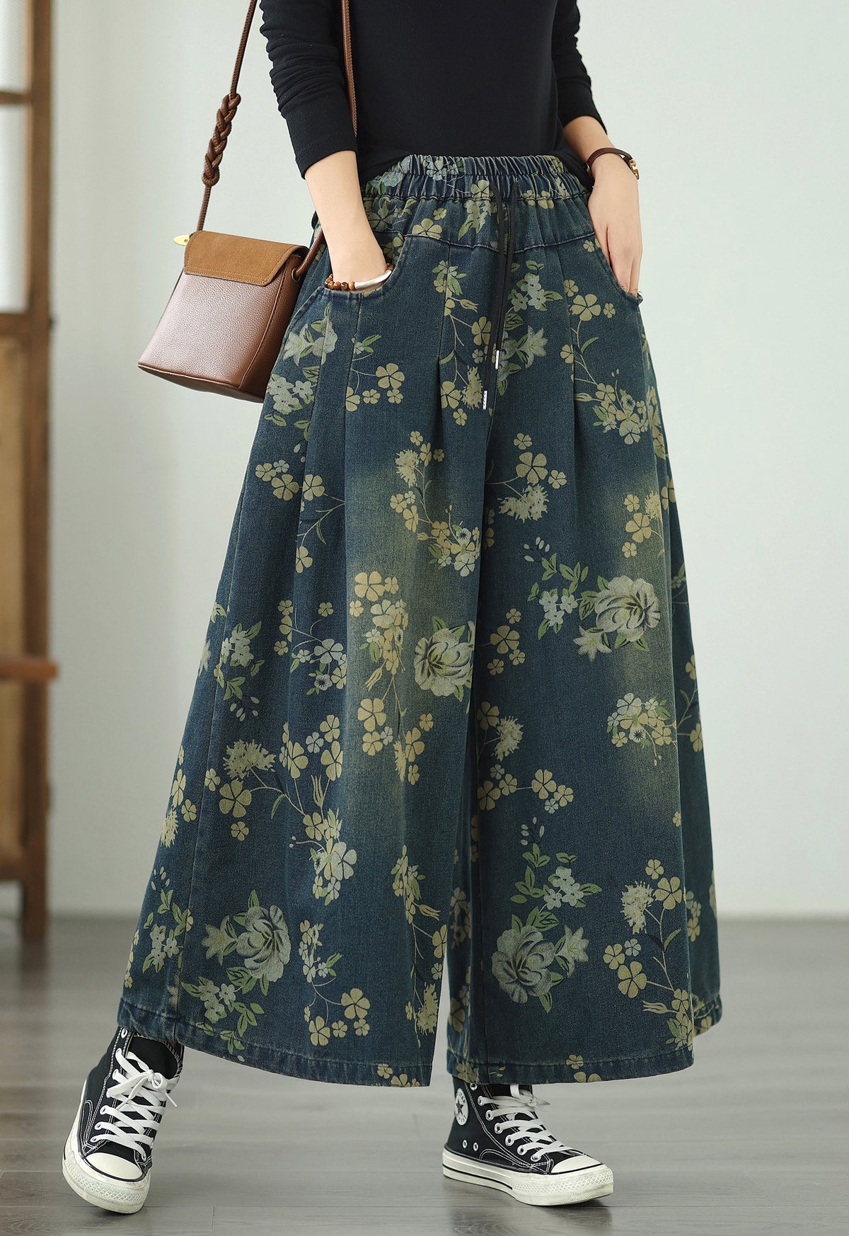 27446 Floral Wide Leg Drawstring Jeans Outfit Ideas