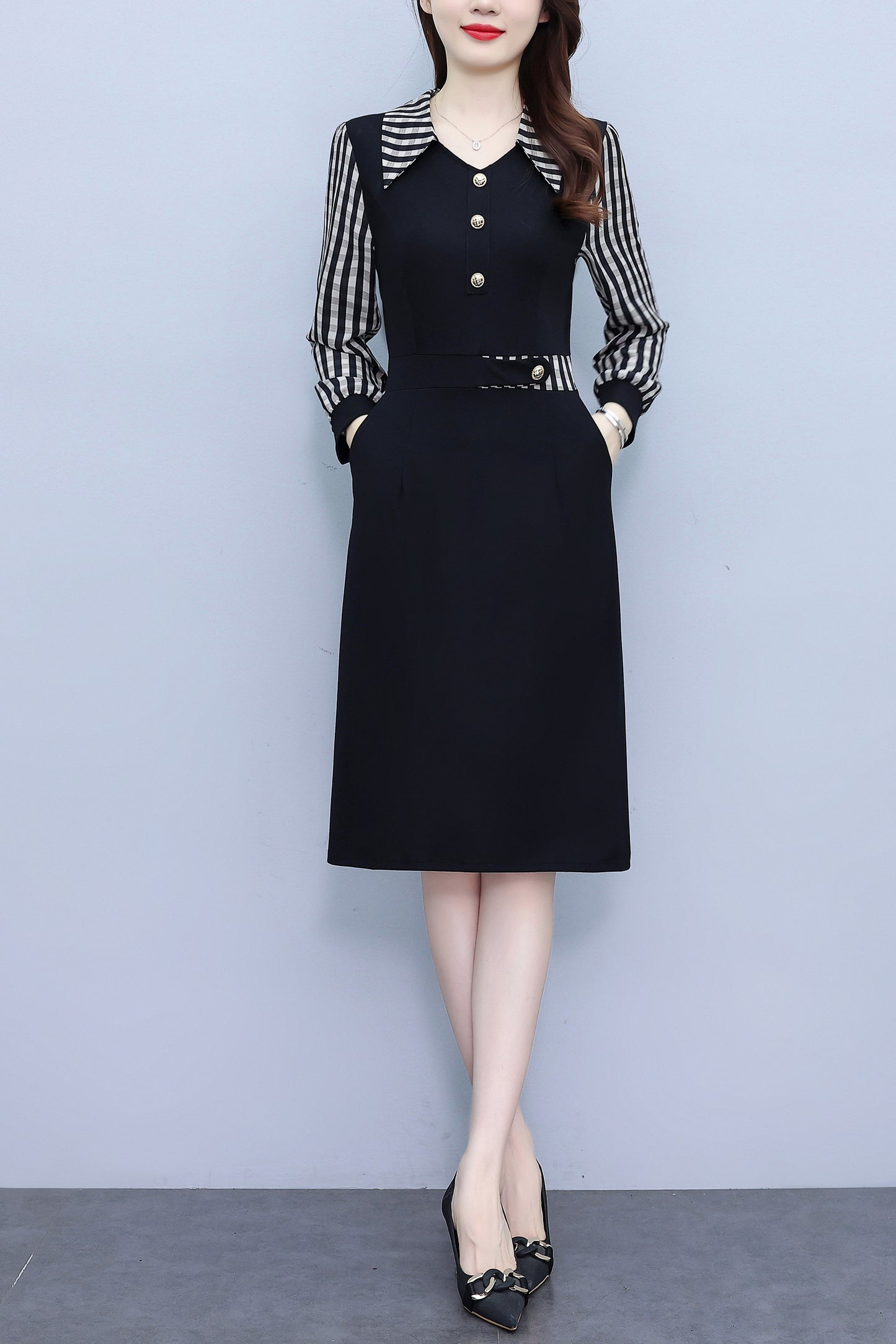 Women's V-Neck with Pockets Long Sleeve Black Dress
