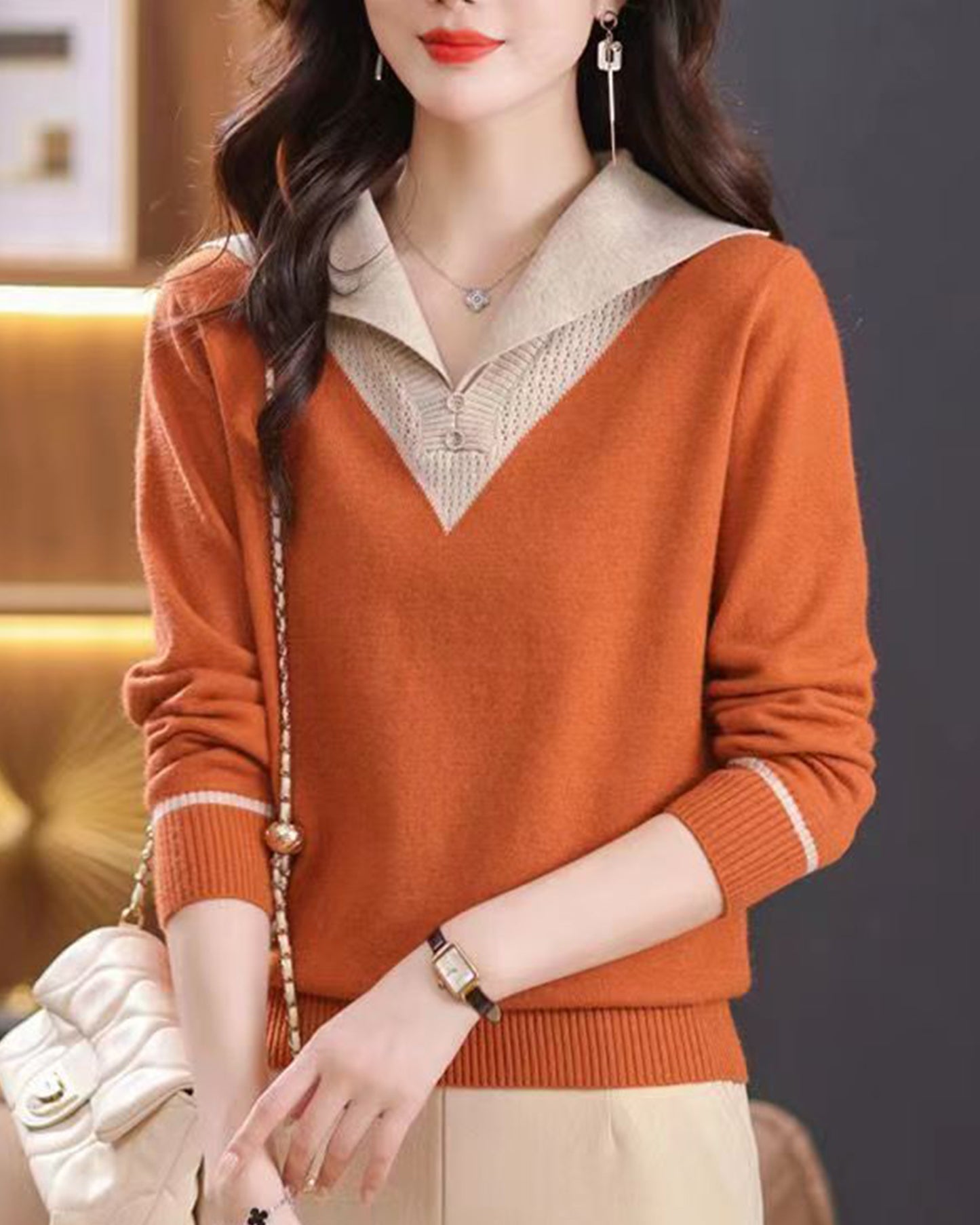 Chic Contrast Collar Knit Sweater - Elegant V-Neck Pullover