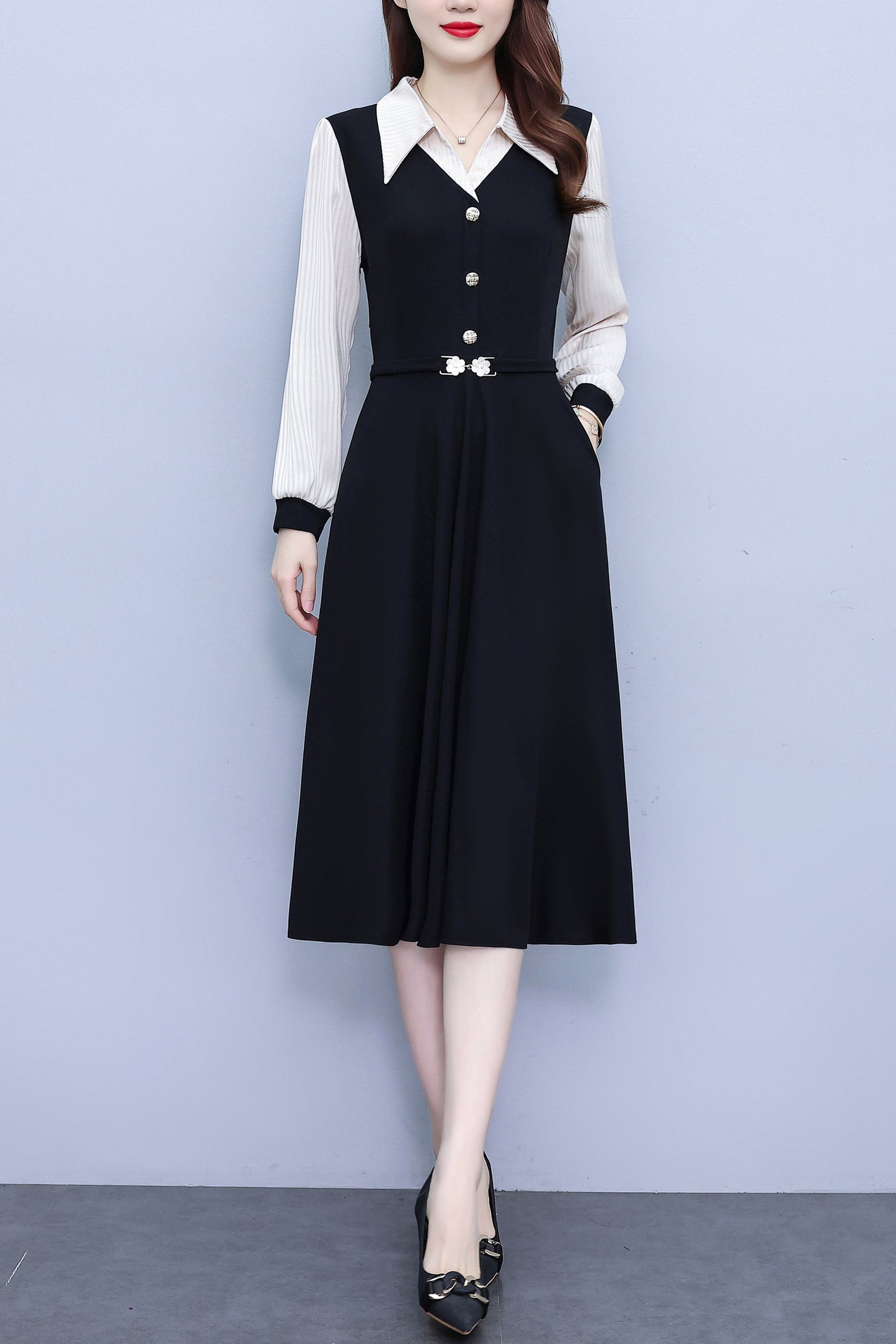 Women's V-Neck with Pockets Long Sleeve Black Dress