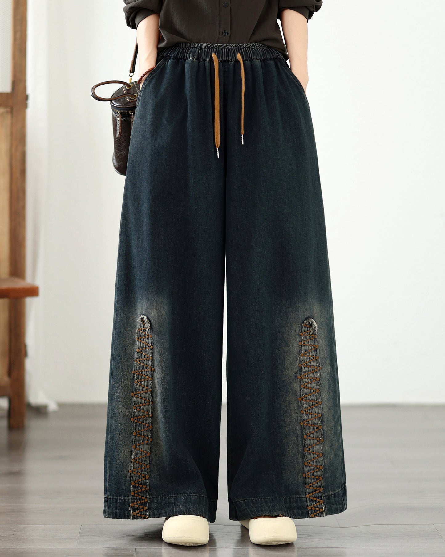Vintage Washed Wide-Leg Jeans with Boho Embroidery