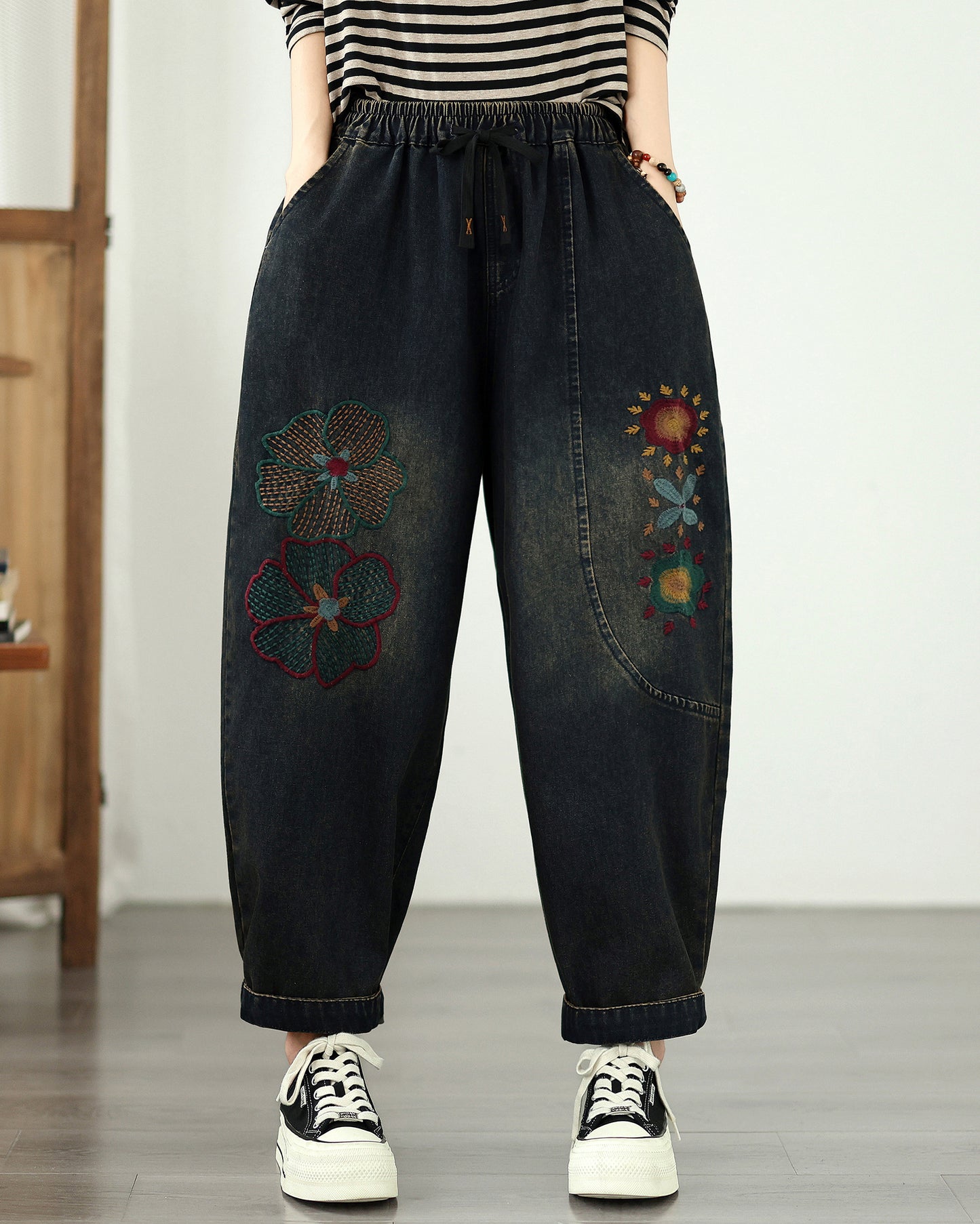 Boho Loose Fit Embroidered Baggy Jeans with Floral Details