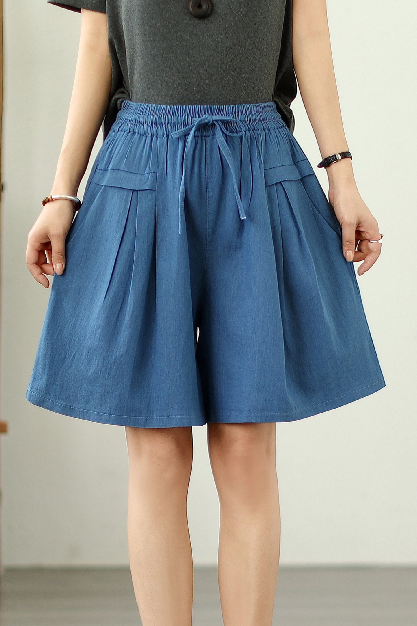 Women's Loose Jeans Elastic Waist Short Pants
