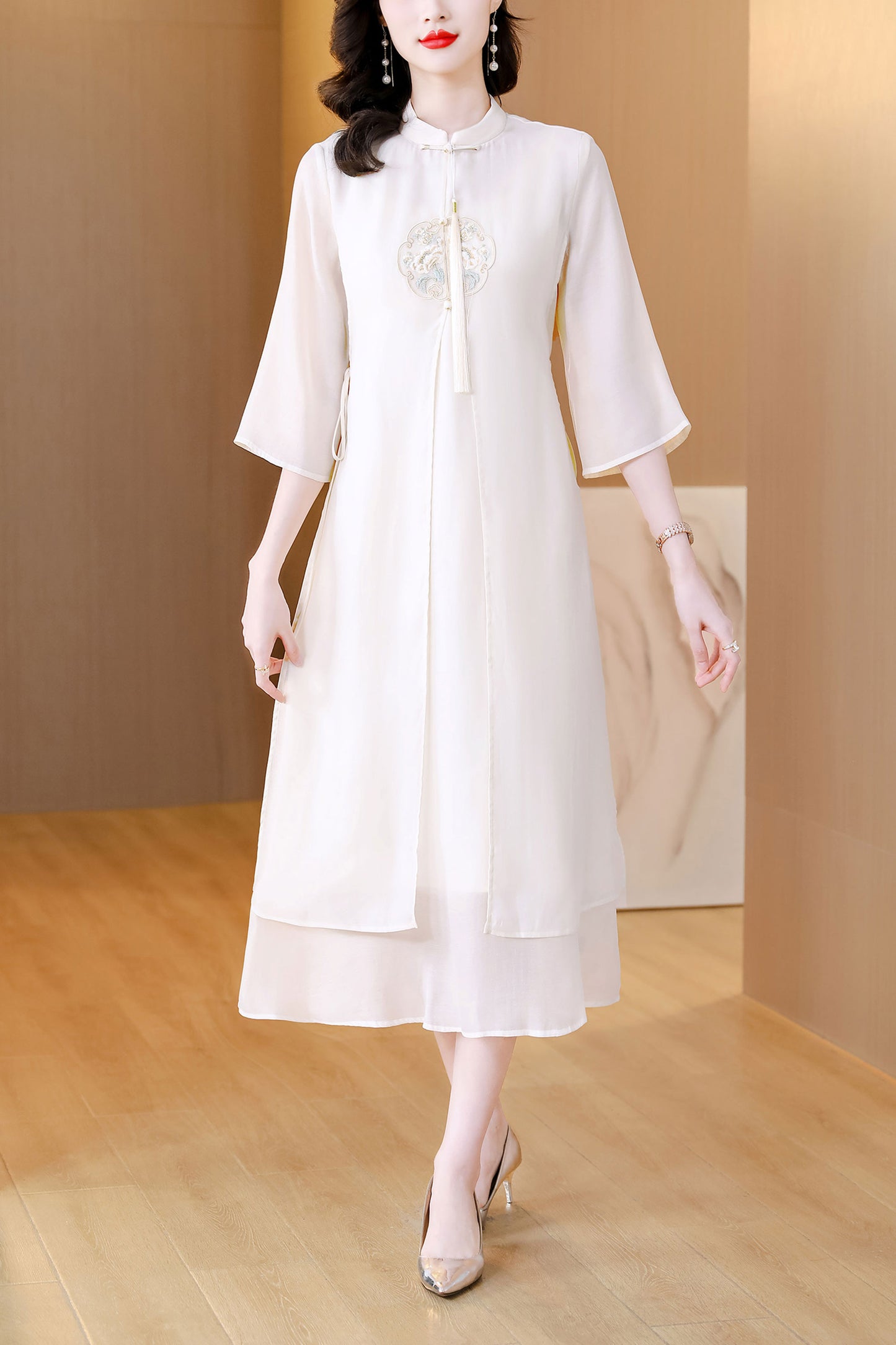 White Embroidered Floral Cheongsam Short Sleeves Dress