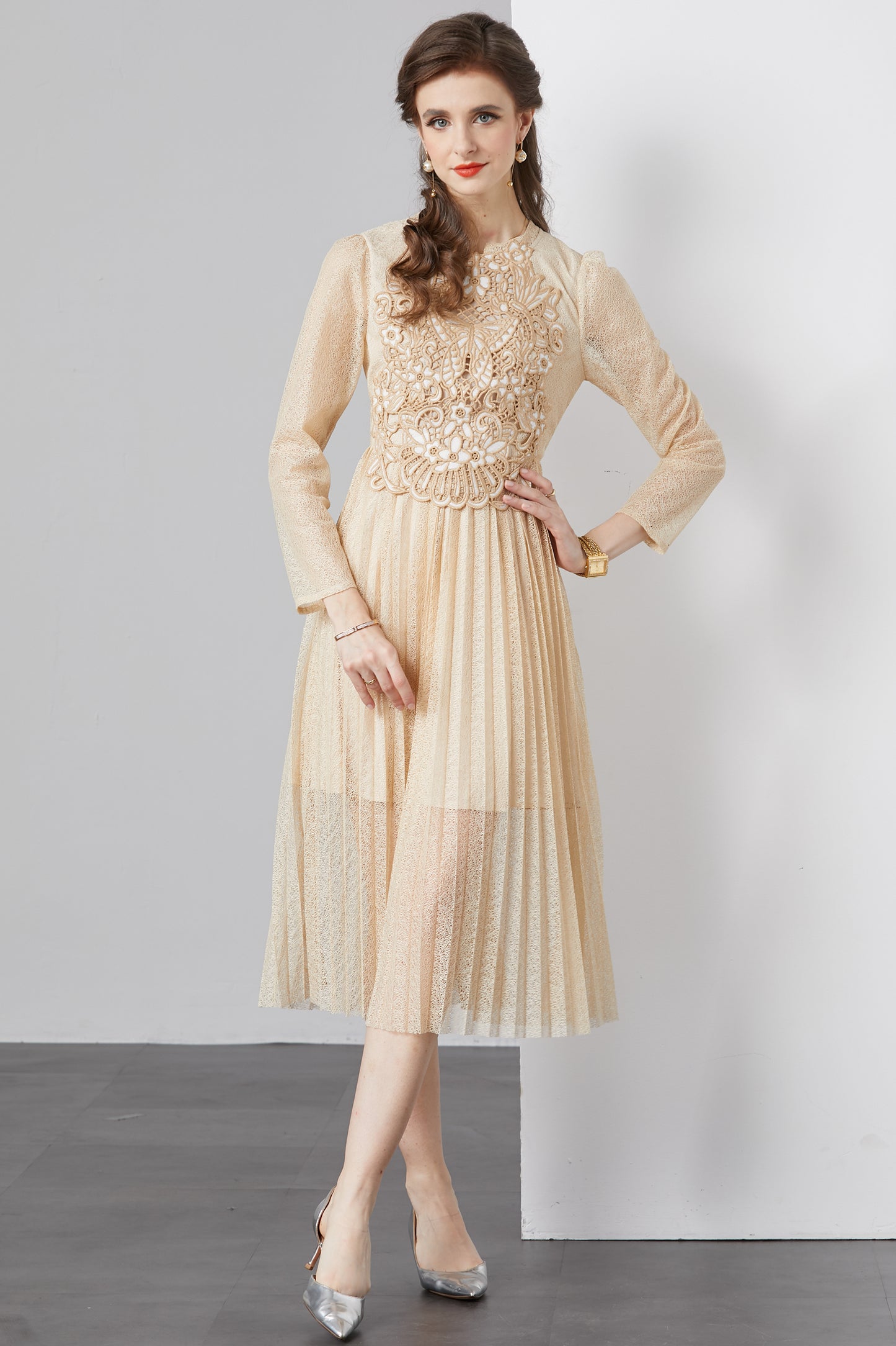 Women's Mesh Embroidery Pleated Midi Dress