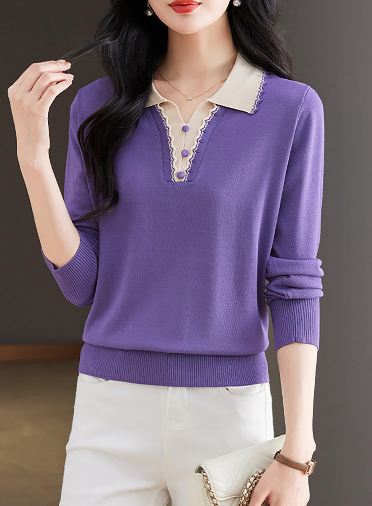 Women's Vintage Knit Top – Contrast Collar & Scalloped V-Neck