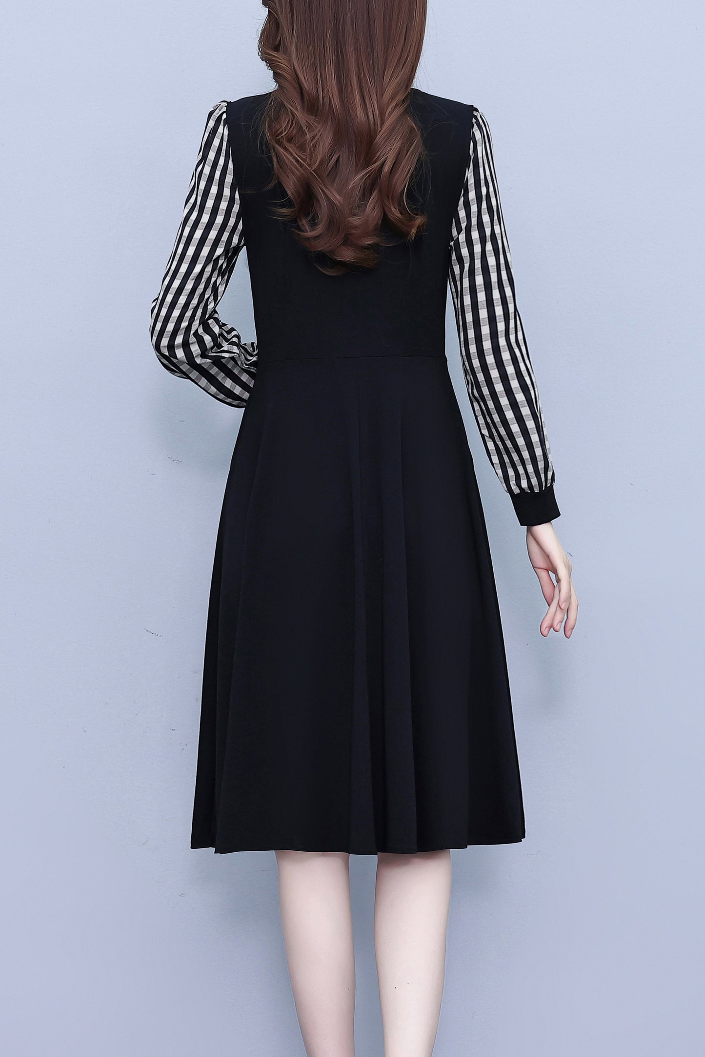 Women's Square Collar Long Sleeve Black Dress with Pocket - LAI MENG FIVE CATS