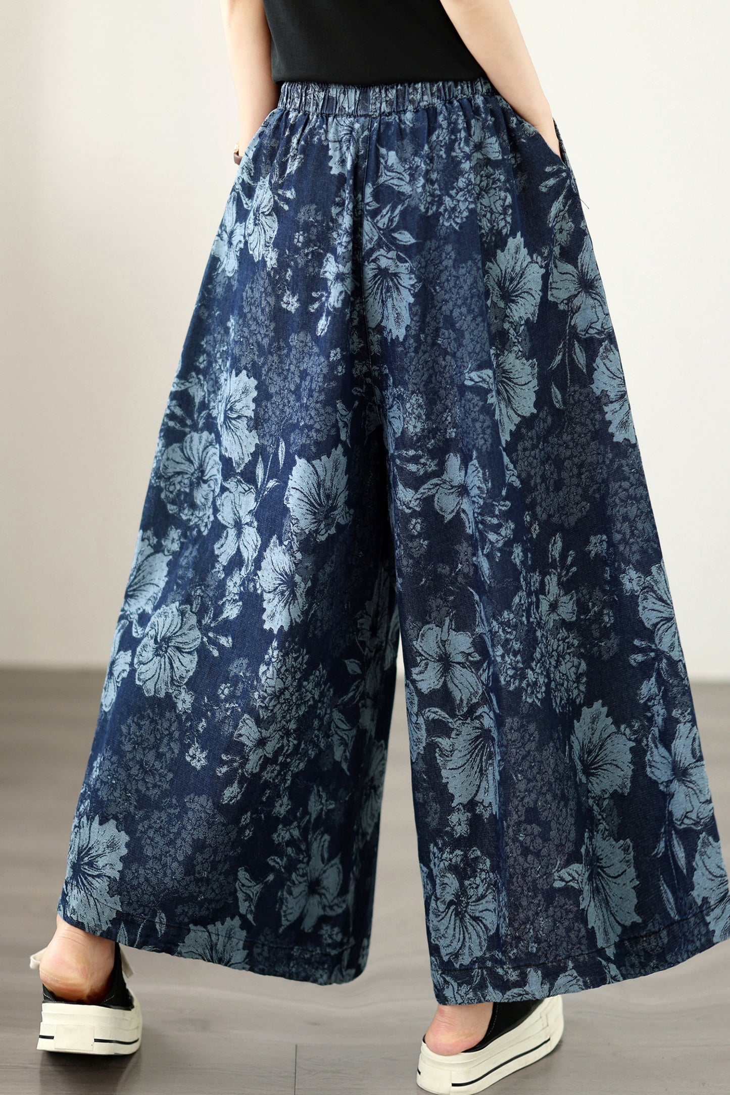 Floral Print Lightweight Wide Leg Denim Pants