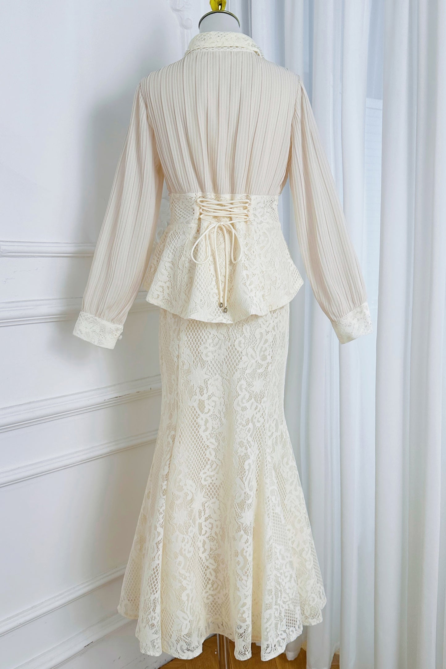 Lace Pearl Top Fishtail Skirt Two-Piece Lace Maxi Set - LAI MENG FIVE CATS