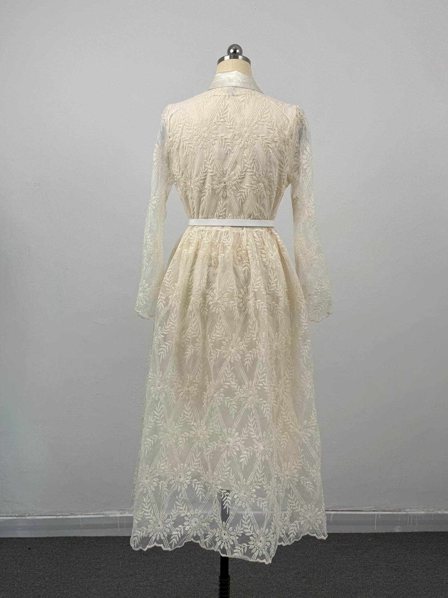 Women's Long Sleeve Lace Silk Patchwork Midi Dress - LAI MENG FIVE CATS