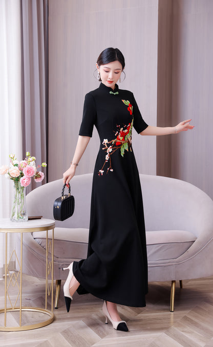 Women's Classic Embroidered Cheongsam Maxi Dress