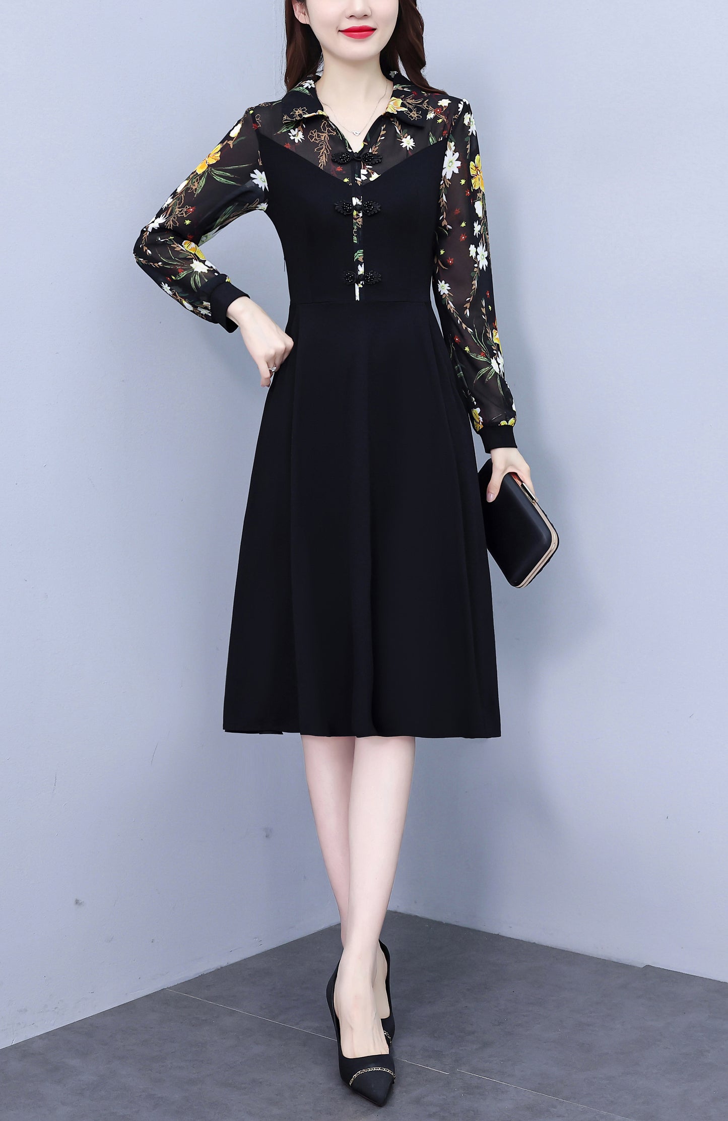 Women's V-Neck Long Sleeve with Pockets Black Dress - LAI MENG FIVE CATS