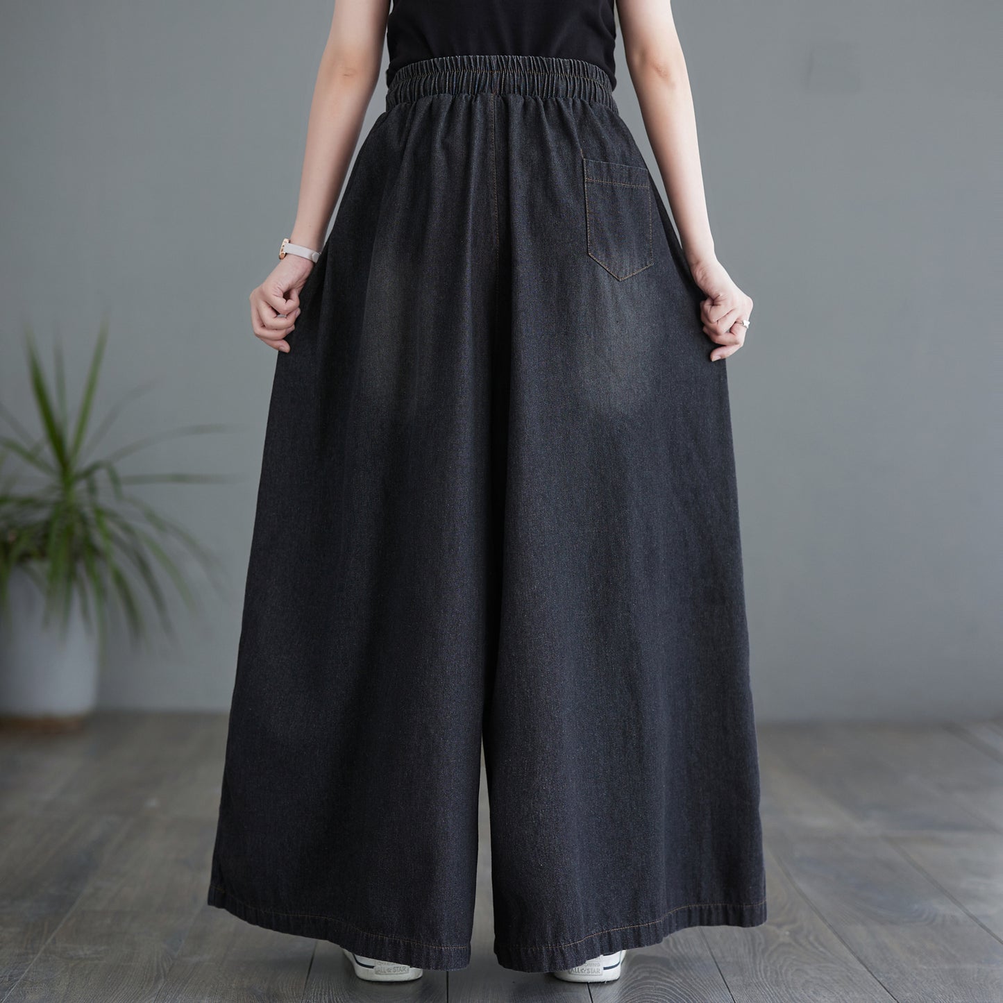 Loose Elastic Waisted Drawstring Wide Leg Pants