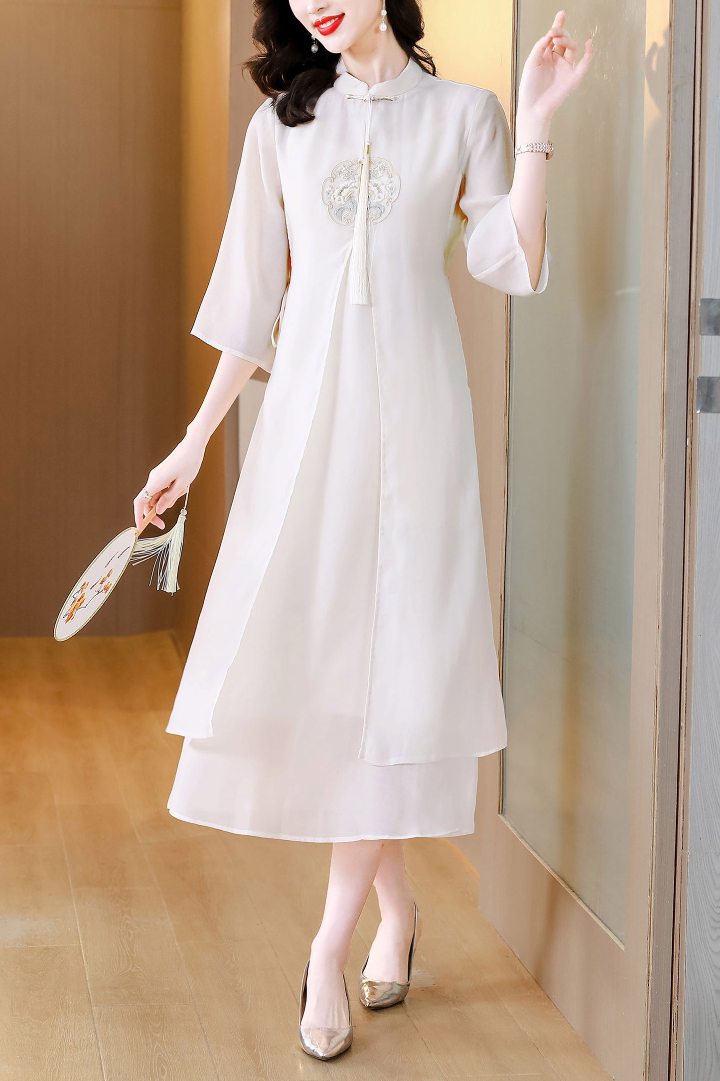 White Embroidered Floral Cheongsam Short Sleeves Dress