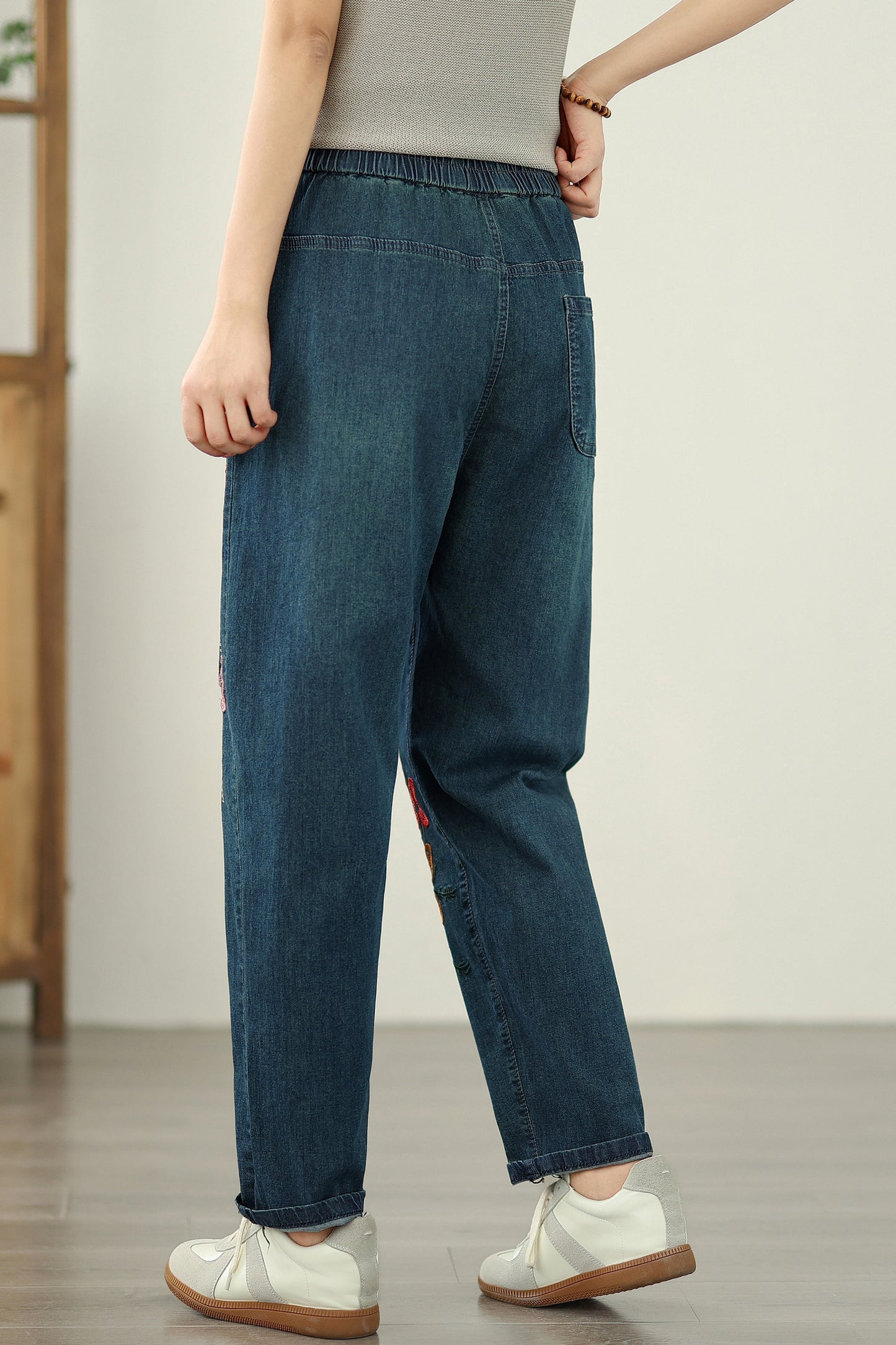 Women's Elastic Waist Embroidery Denim Jeans Pants