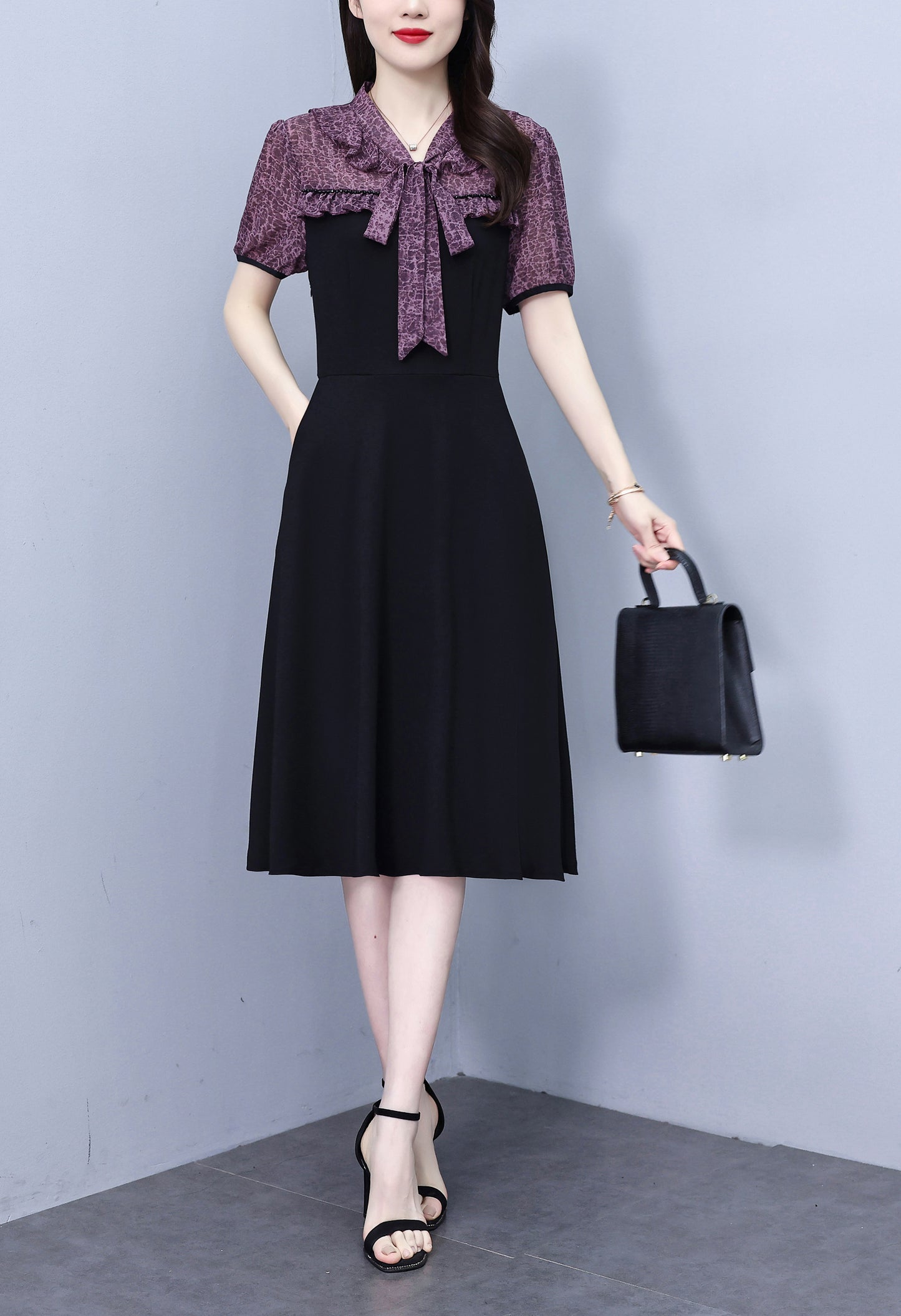 Women's Tie V-Neck Short Sleeve Pocket Midi Dress