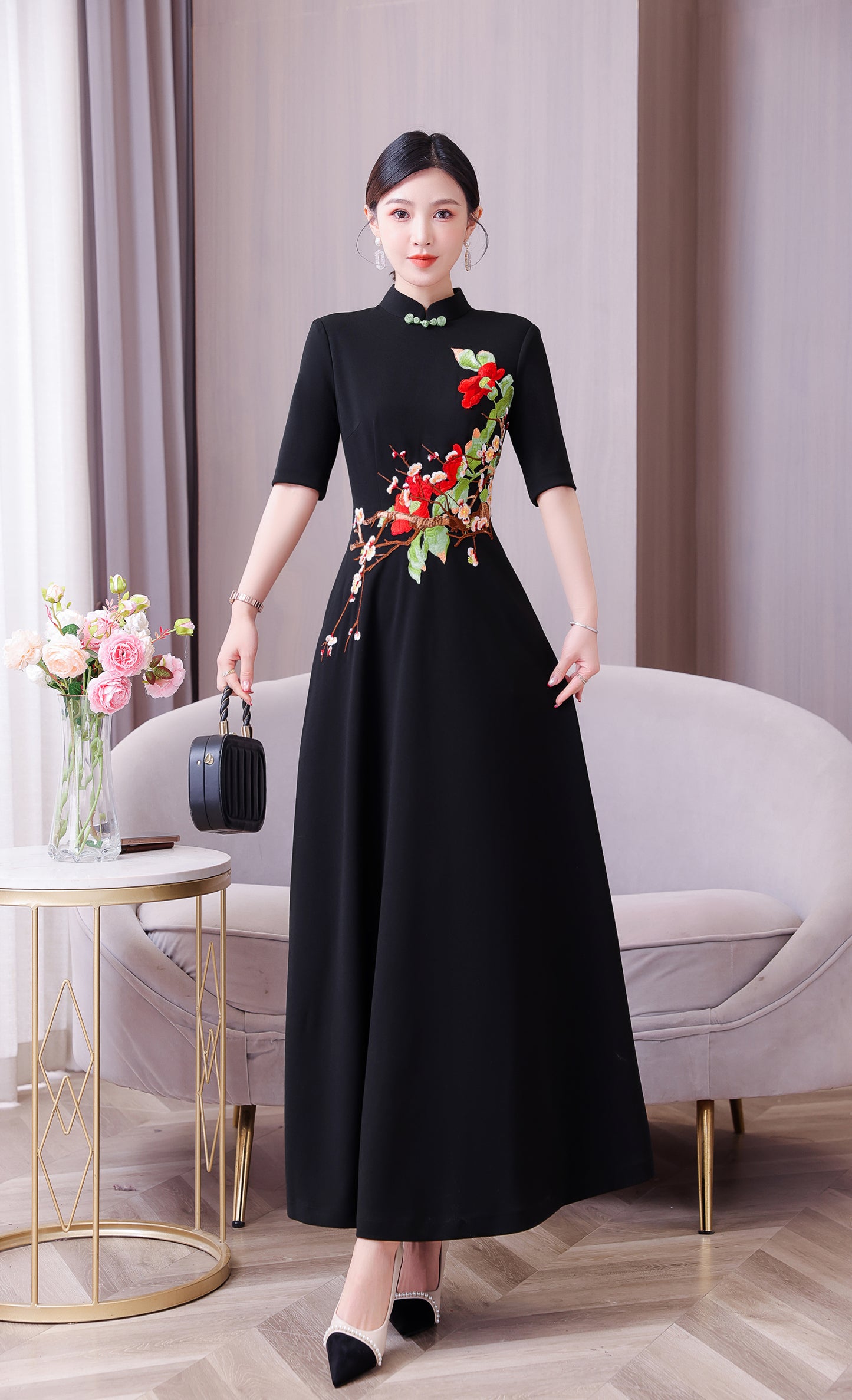 Women's Classic Embroidered Cheongsam Maxi Dress