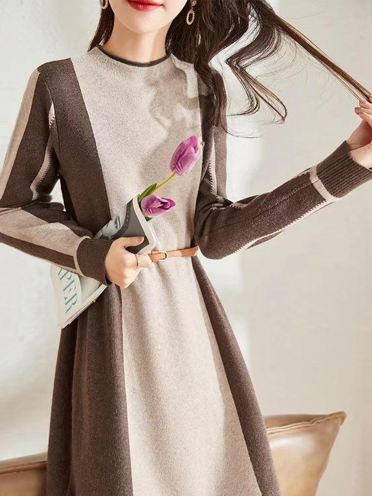 Elegant Two-Tone Knit Midi Dress – Timeless Autumn/Winter Style