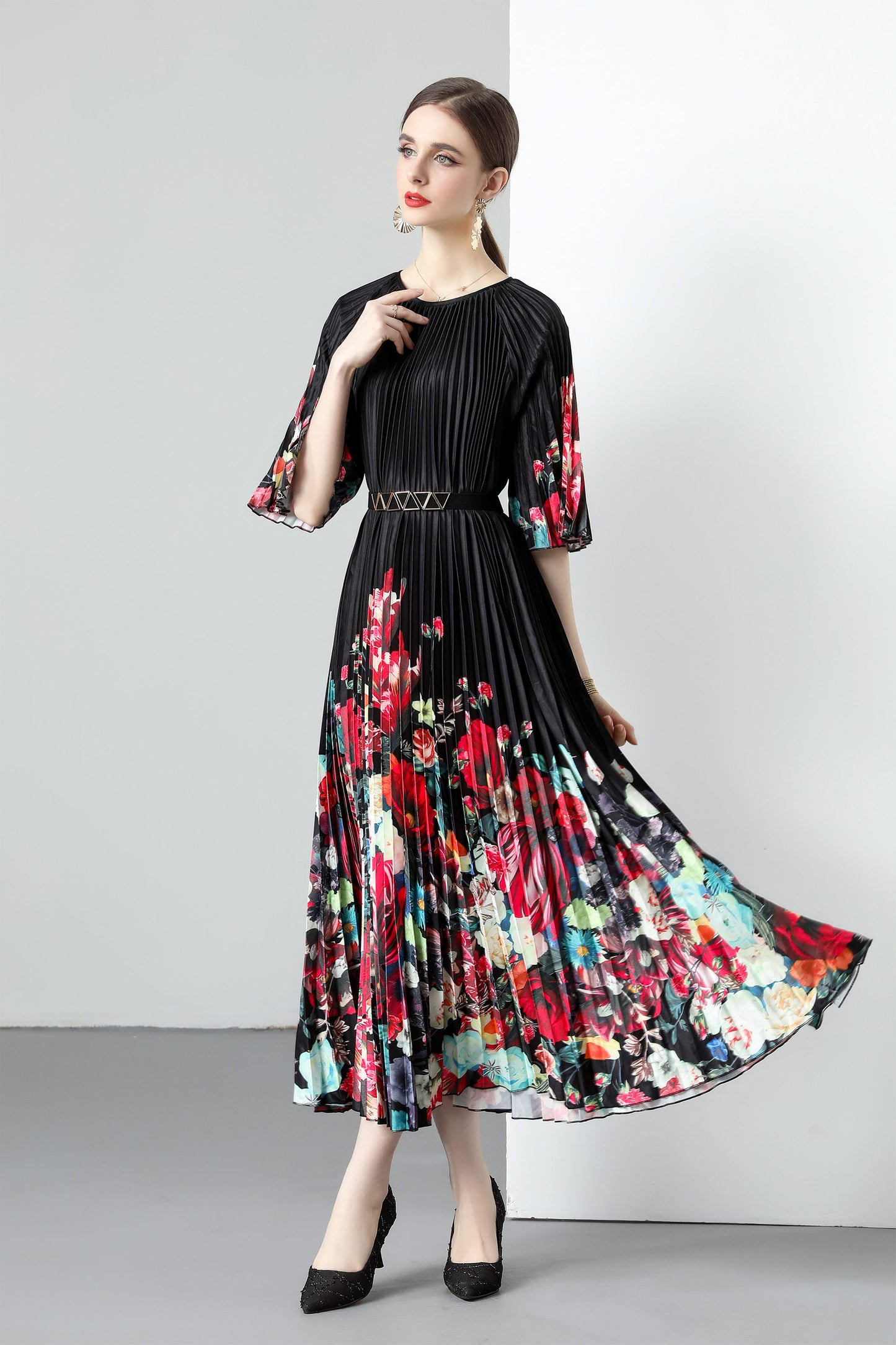 Black Elegant Pleated Round Neck 1/2 Sleeves Print Casual Maxi Dress