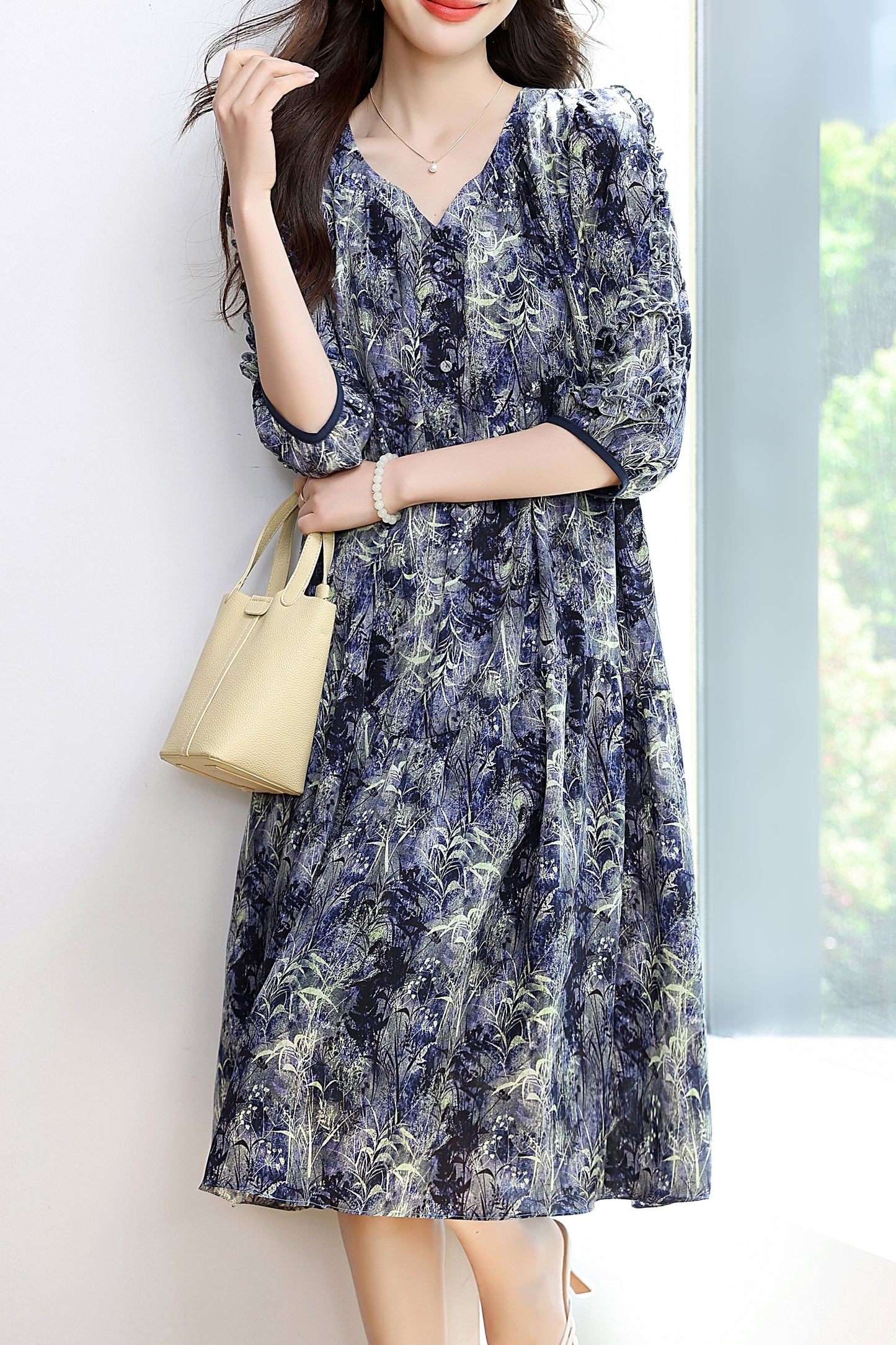 Women's 1/2 Sleeve Floral Print V-Neck Midi Dress