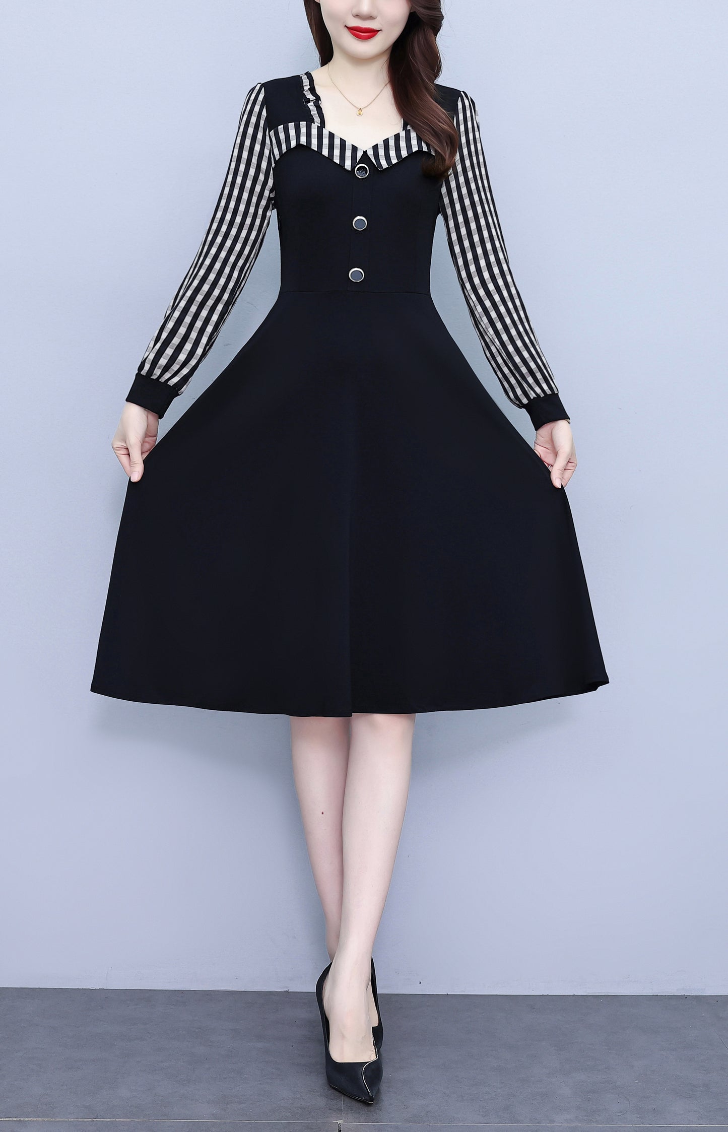 Women's Square Collar Long Sleeve Black Dress with Pocket - LAI MENG FIVE CATS