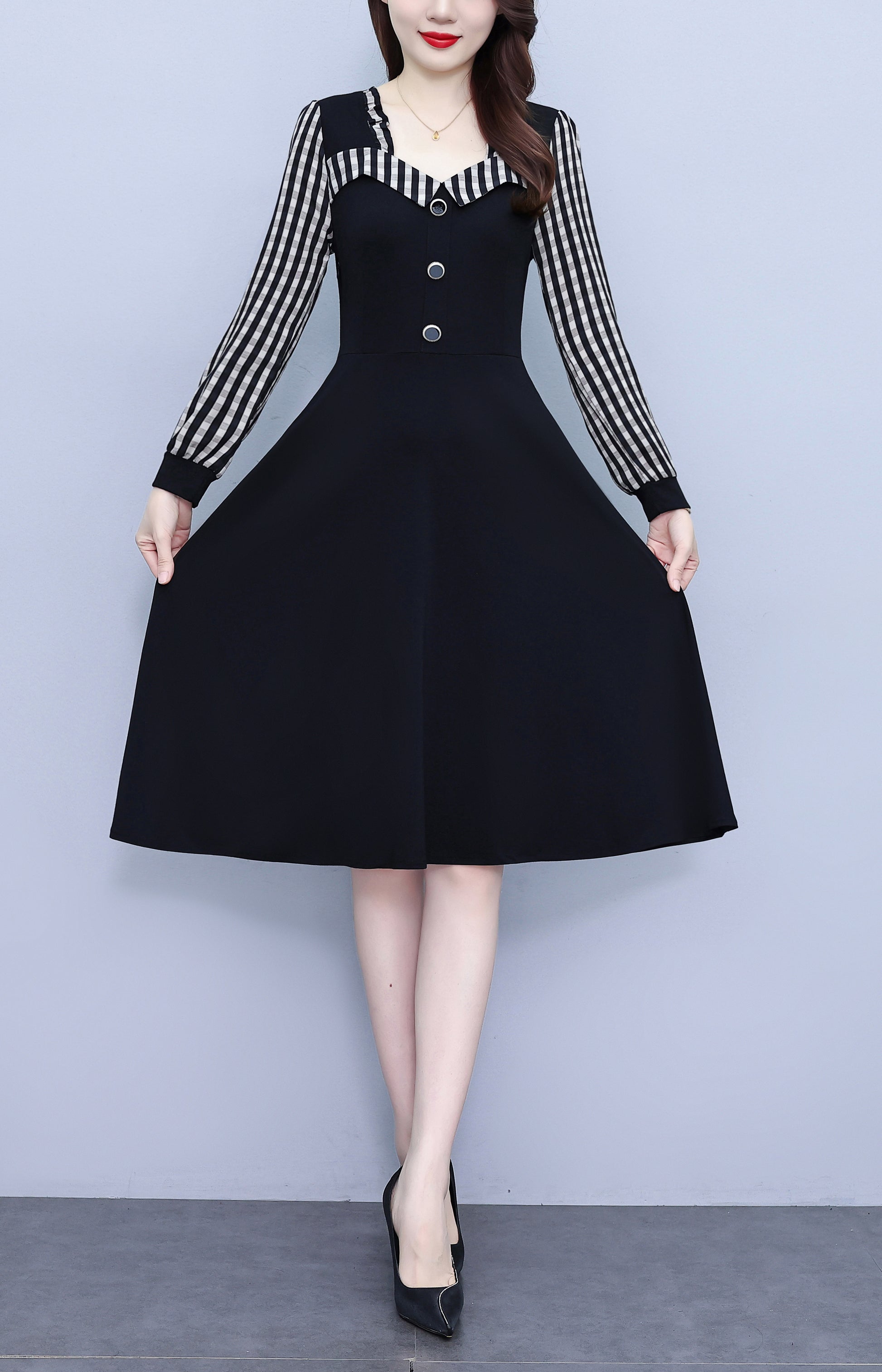 Women's Square Collar Long Sleeve Black Dress with Pocket - LAI MENG FIVE CATS