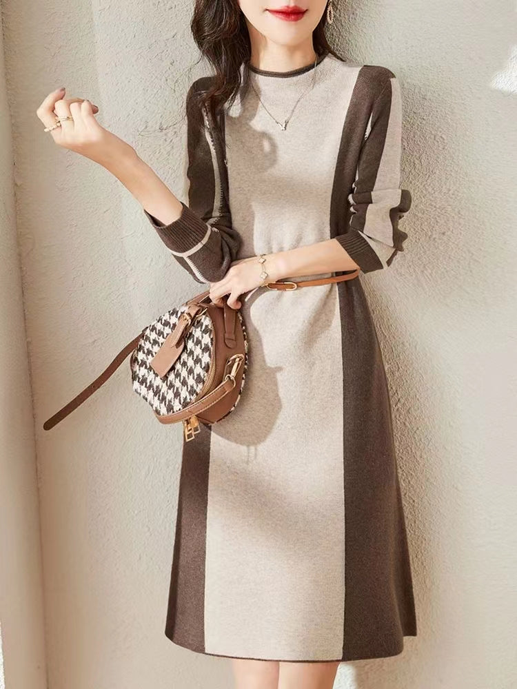 Elegant Two-Tone Knit Midi Dress – Timeless Autumn/Winter Style