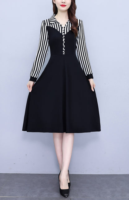 Women's V-Neck Long Sleeve with Pockets Black Dress