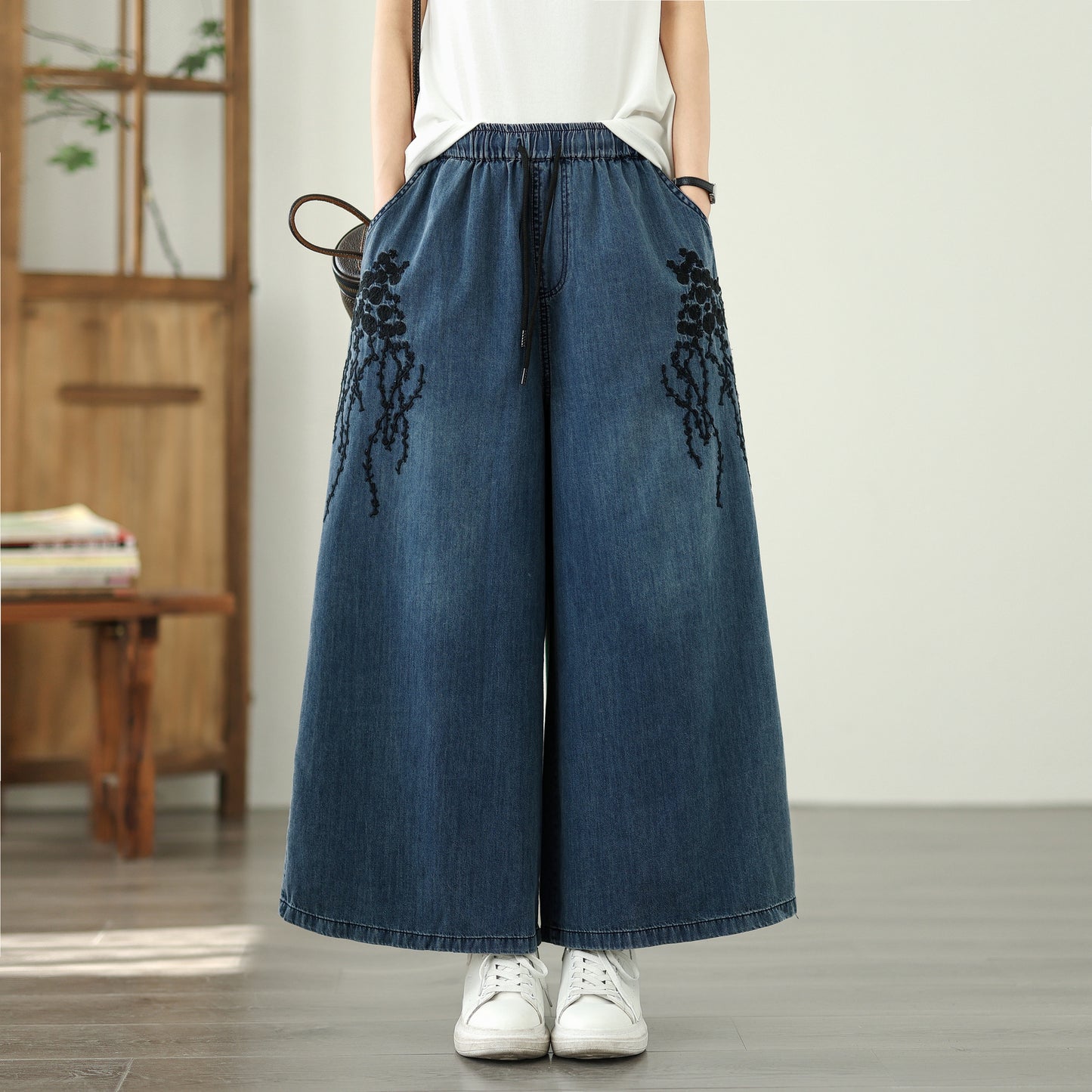 Women's Embroidery Wide Leg Denim Pants