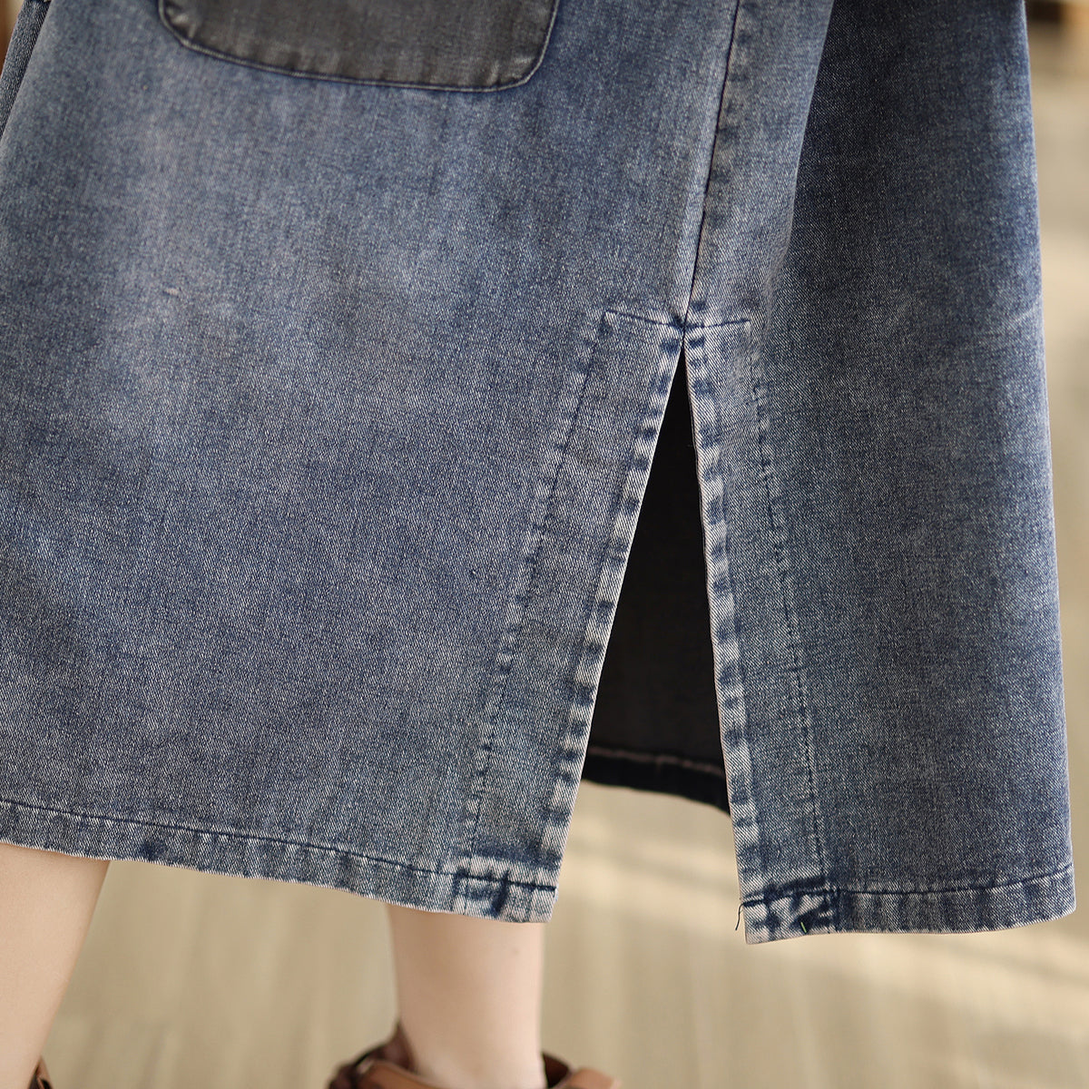 27991 Colorblock Denim Hooded Midi Dress With Pockets