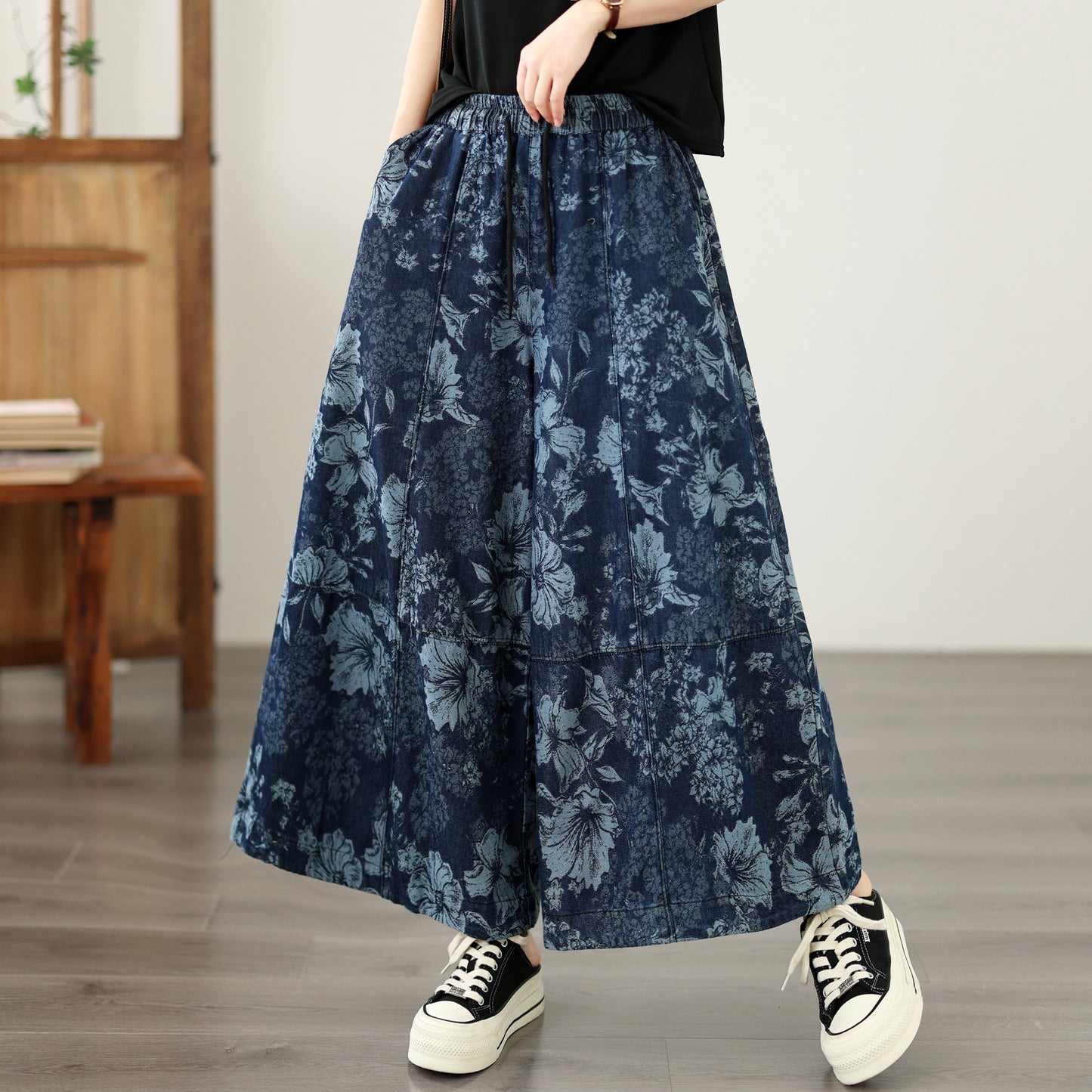 Floral Print Lightweight Wide Leg Denim Pants