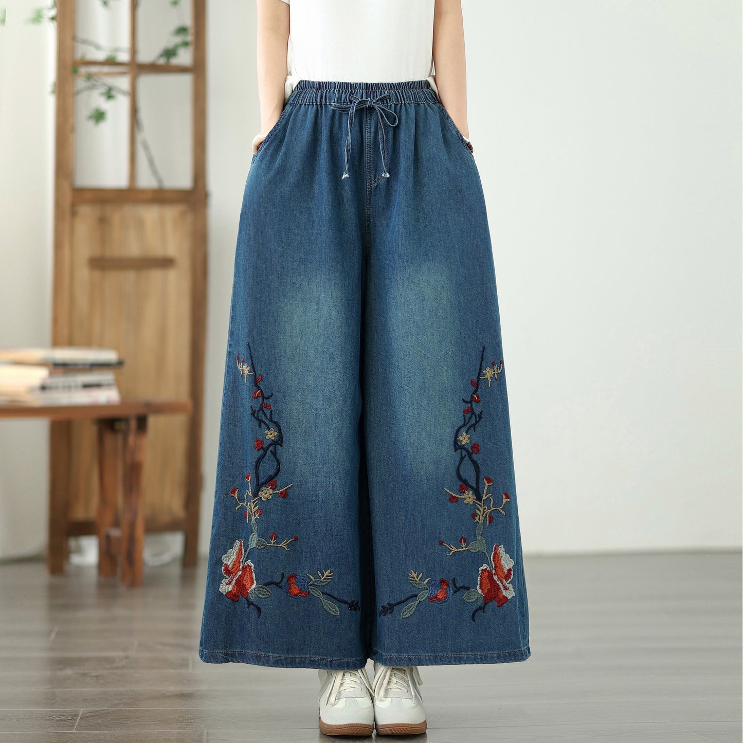 Women's Embroidery Wide Leg Denim Pants
