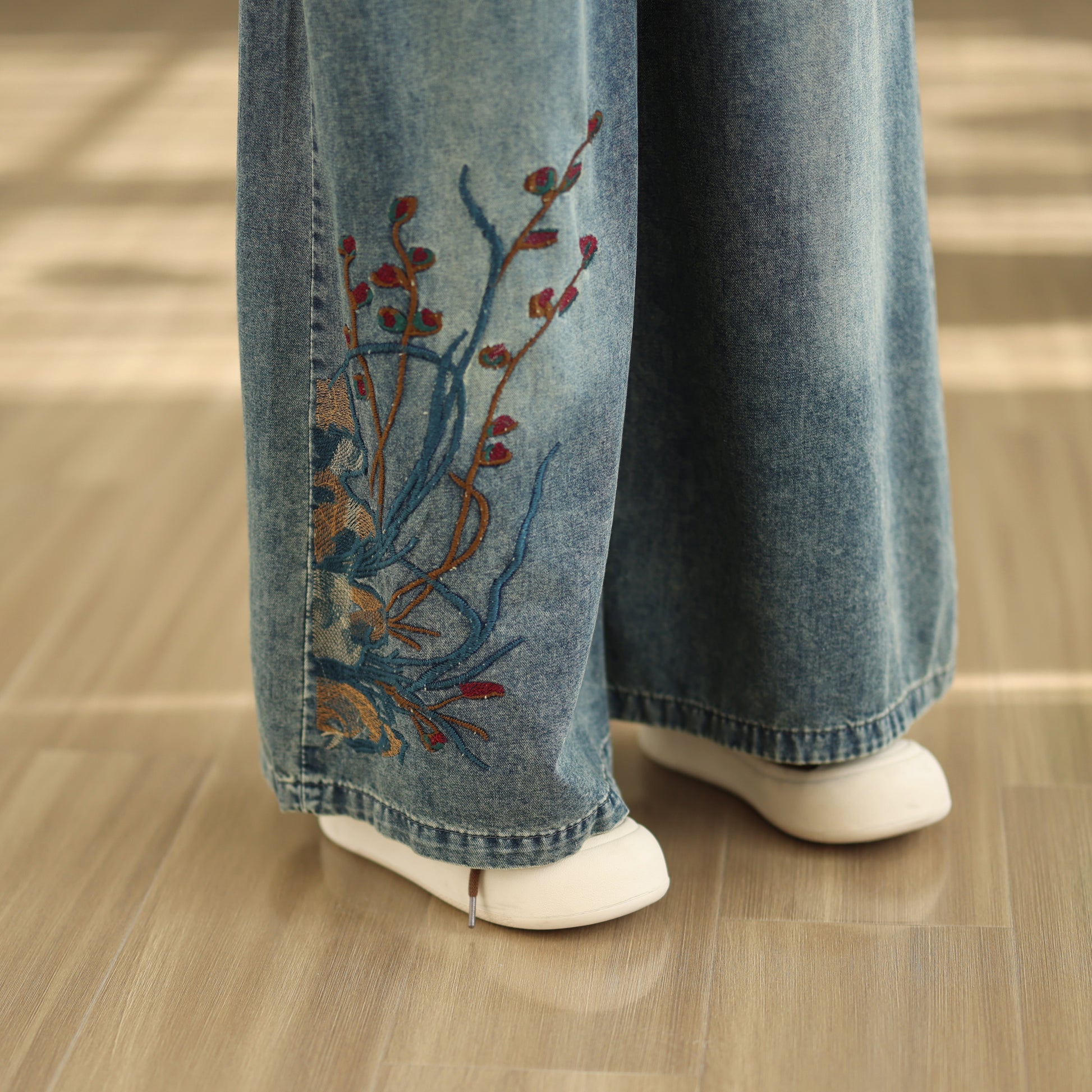 26-Women's Baggy Jeans Embroidery Wide Leg Denim - LAI MENG FIVE CATS