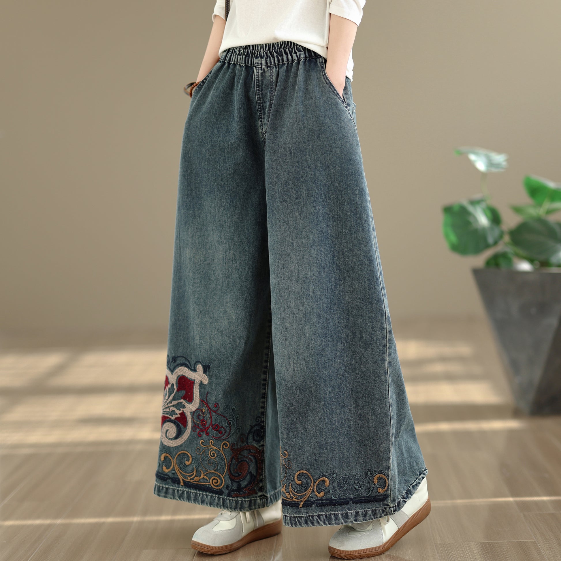 26-Women's Baggy Jeans Embroidery Elastic Waist Denim - LAI MENG FIVE CATS
