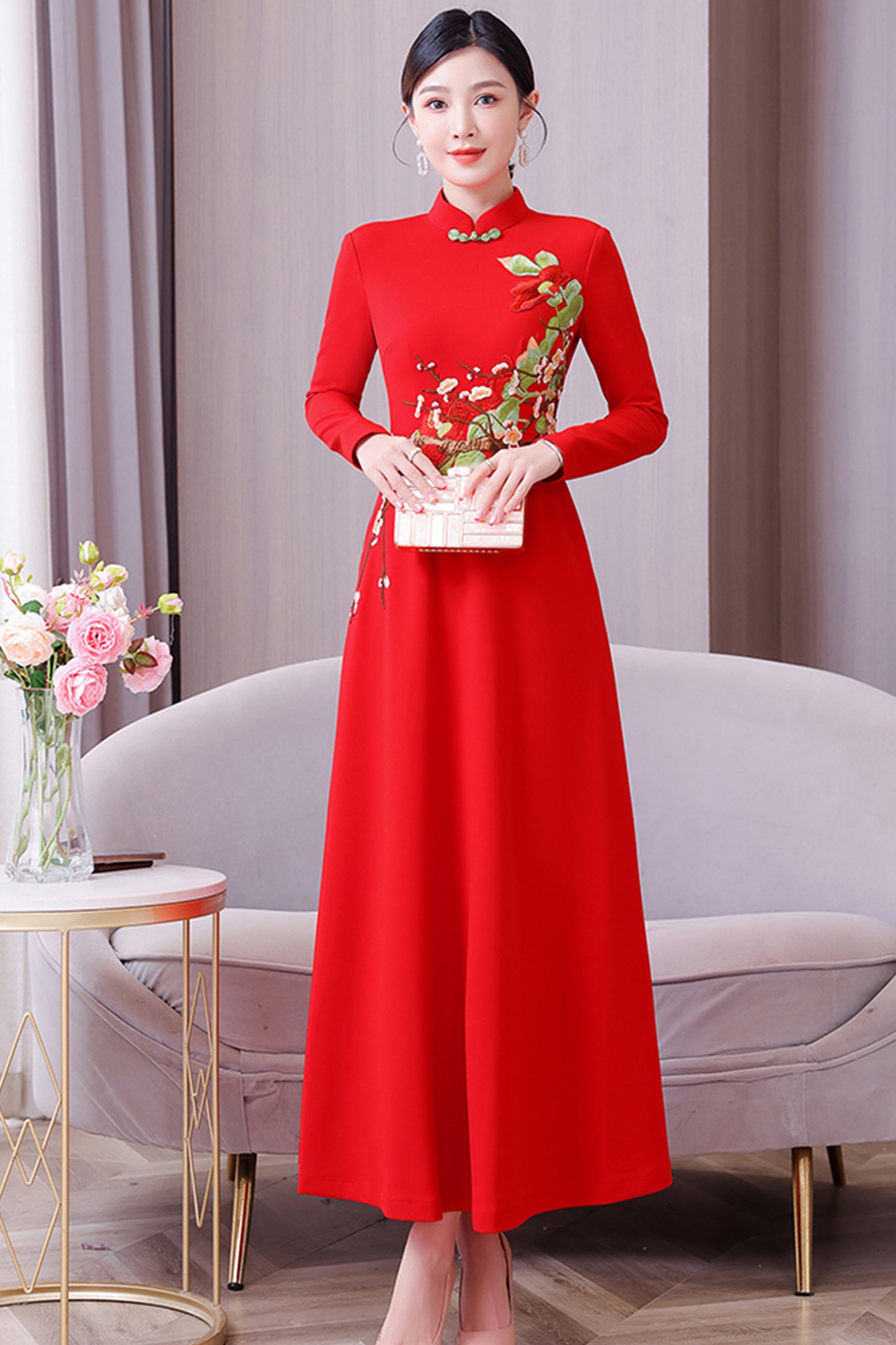 Women's Classic Embroidered Cheongsam Maxi Dress