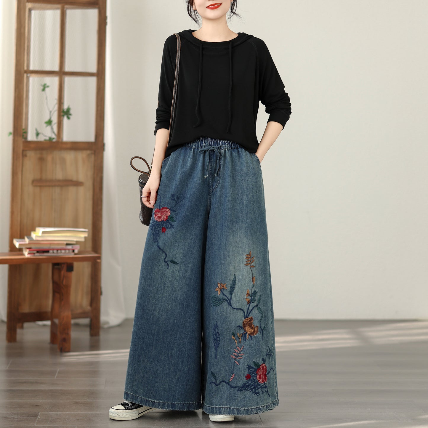 Women's Baggy Jeans Embroidery Elastic Waist Denim Pants